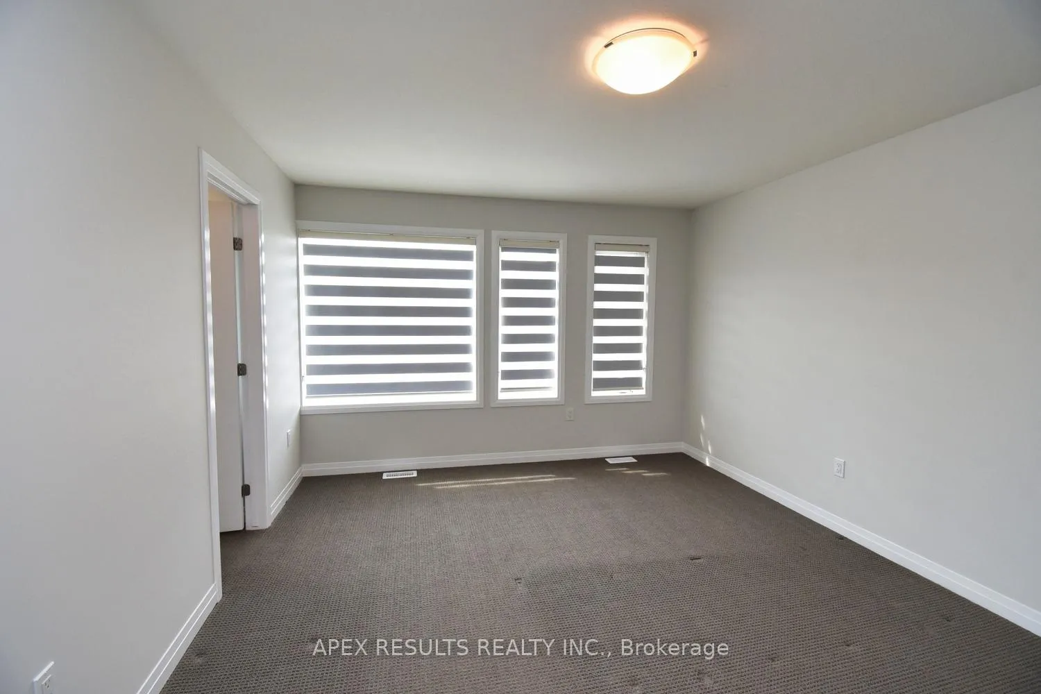 Photo 25 of Unit 4, 30 Times Square Boulevard, Hamilton, Stoney Creek Mountain — HOMEH