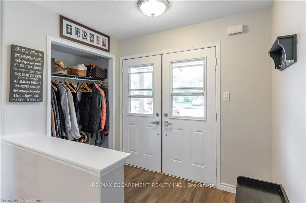 Photo 4 of 93 Bradley Avenue, Hamilton, Binbrook — HOMEH