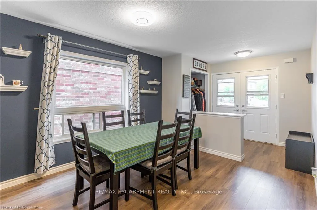 Photo 5 of 93 Bradley Avenue, Hamilton, Binbrook — HOMEH