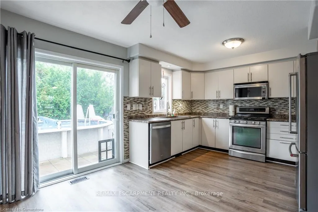 Photo 13 of 93 Bradley Avenue, Hamilton, Binbrook — HOMEH