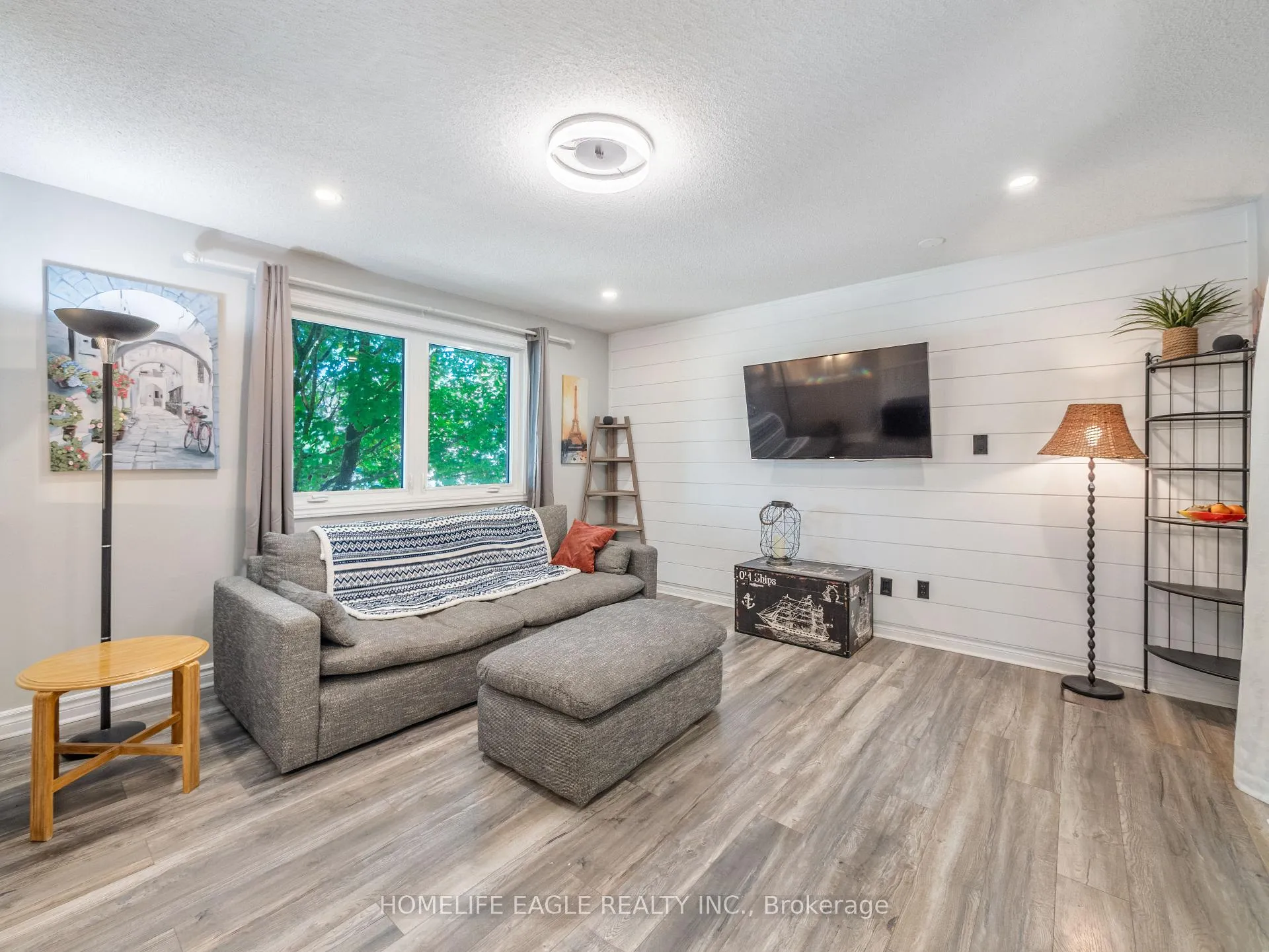 Photo 3 of 61 Dancy Drive, Orillia — HOMEH