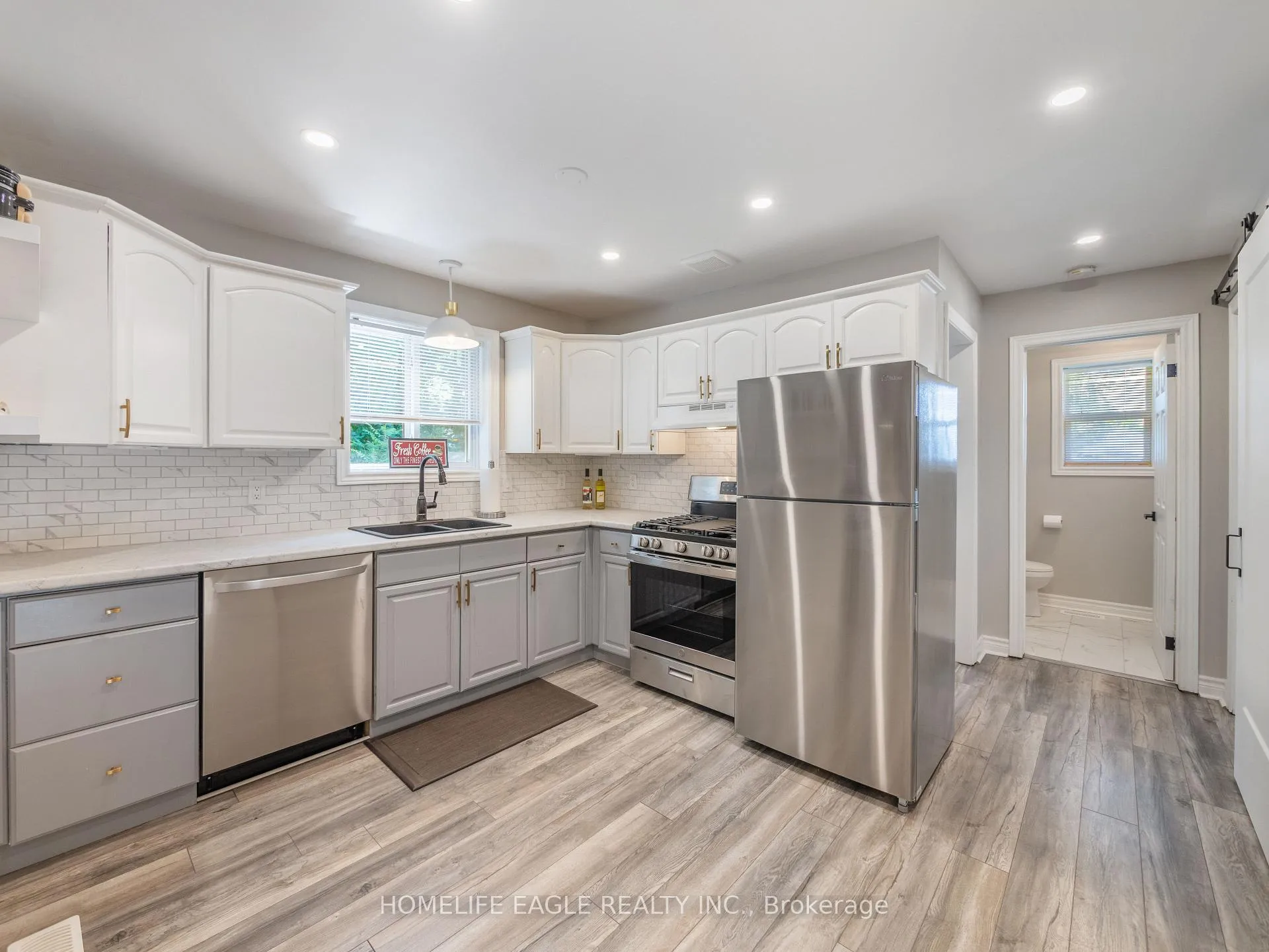 Photo 5 of 61 Dancy Drive, Orillia — HOMEH