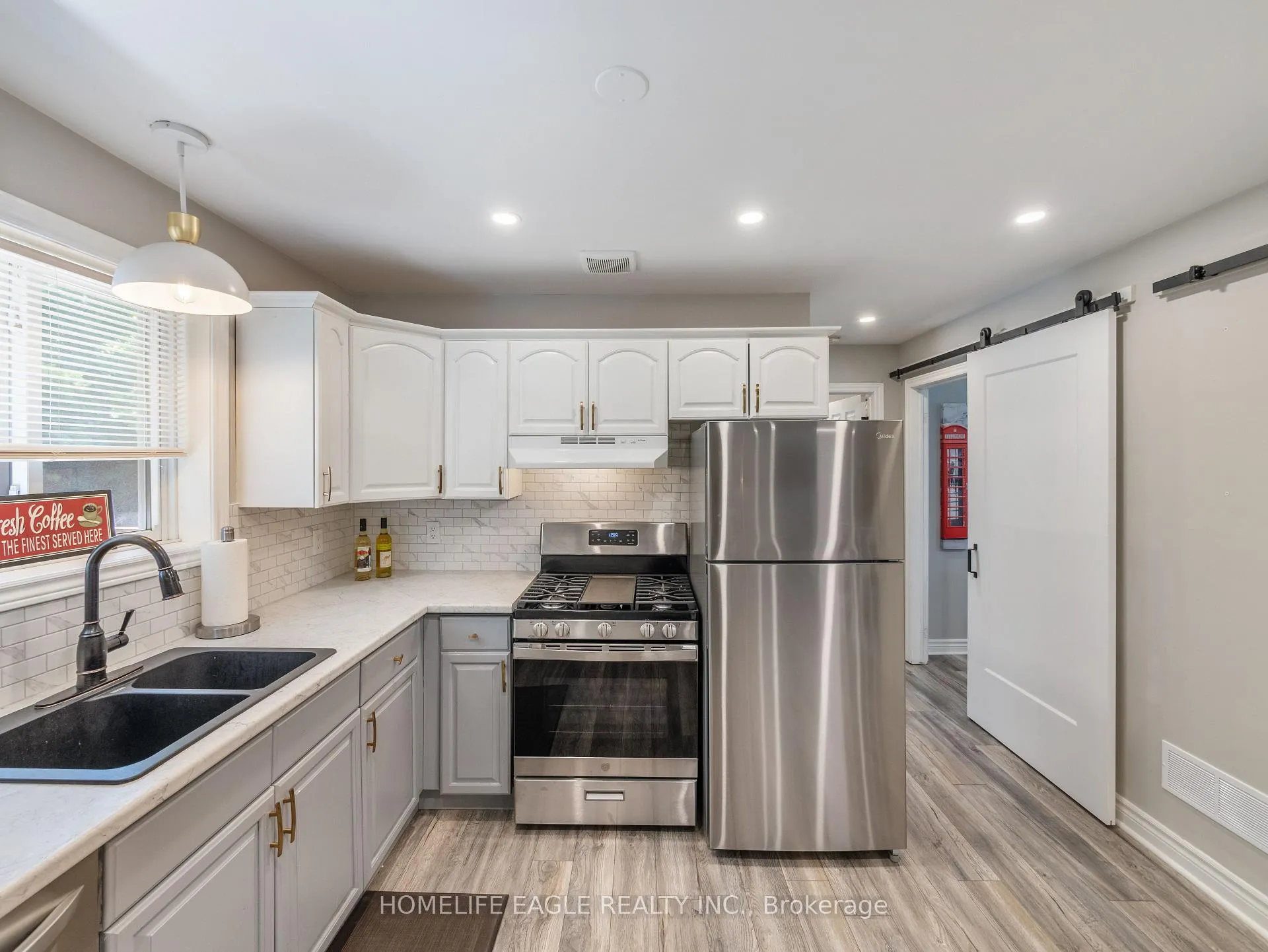 Photo 6 of 61 Dancy Drive, Orillia — HOMEH