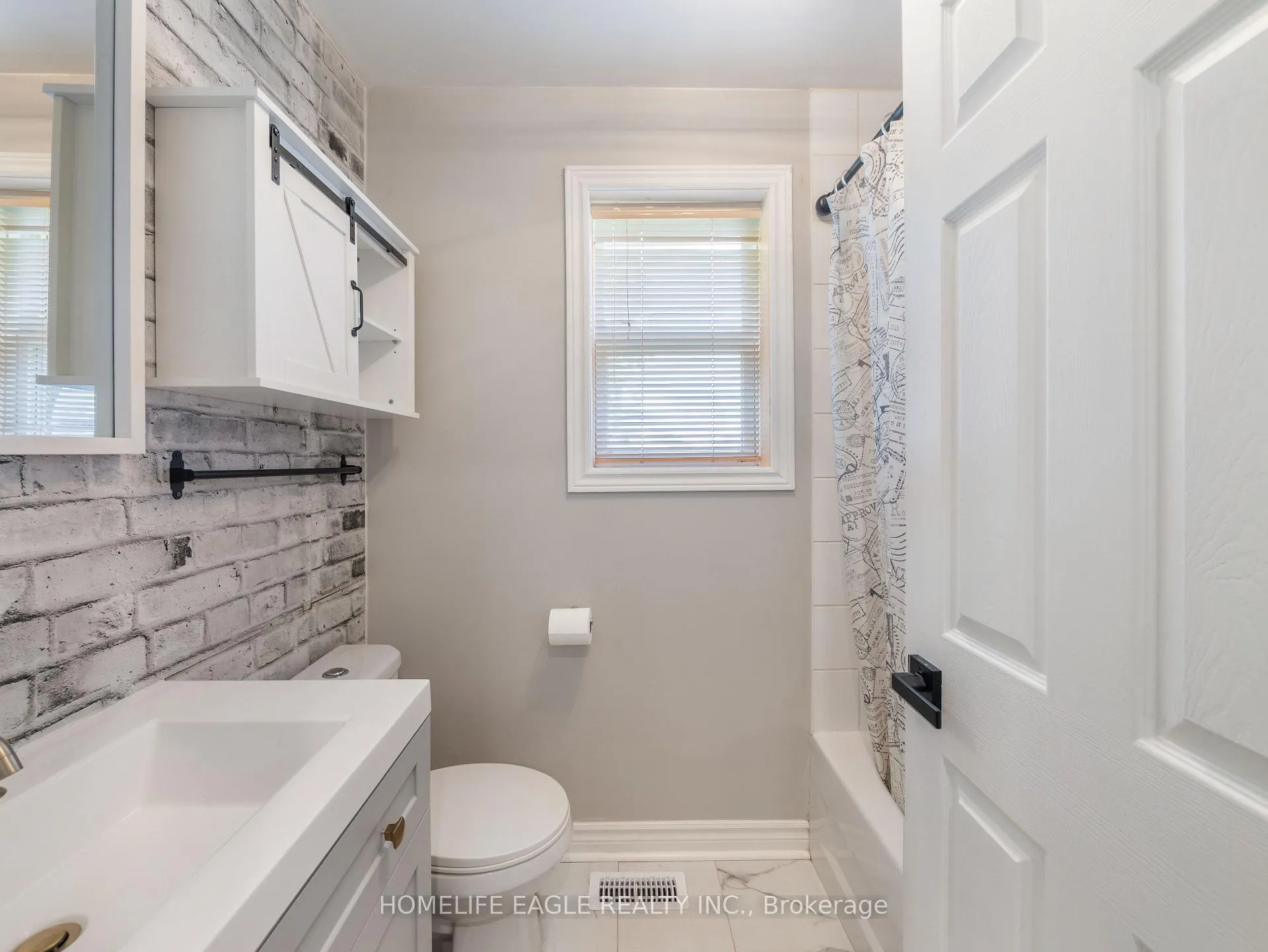 Photo 9 of 61 Dancy Drive, Orillia — HOMEH
