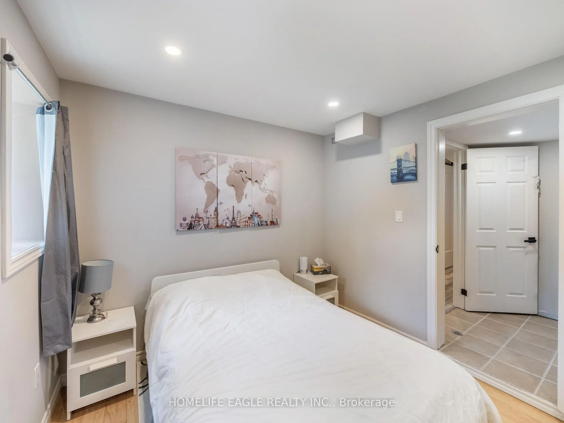 Photo 14 of 61 Dancy Drive, Orillia — HOMEH