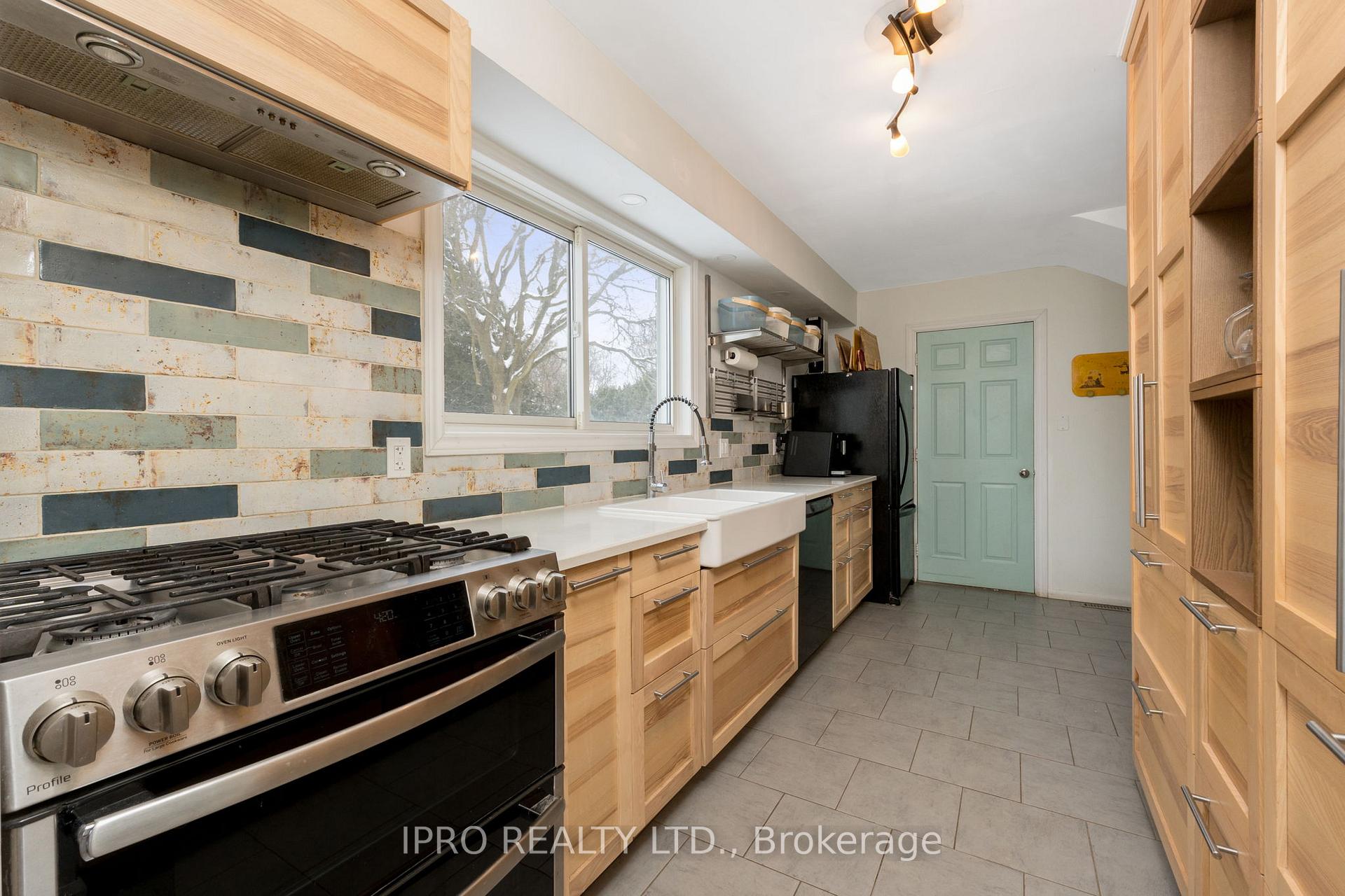 Photo 8 of 165 Daniel Street, Erin — HOMEH