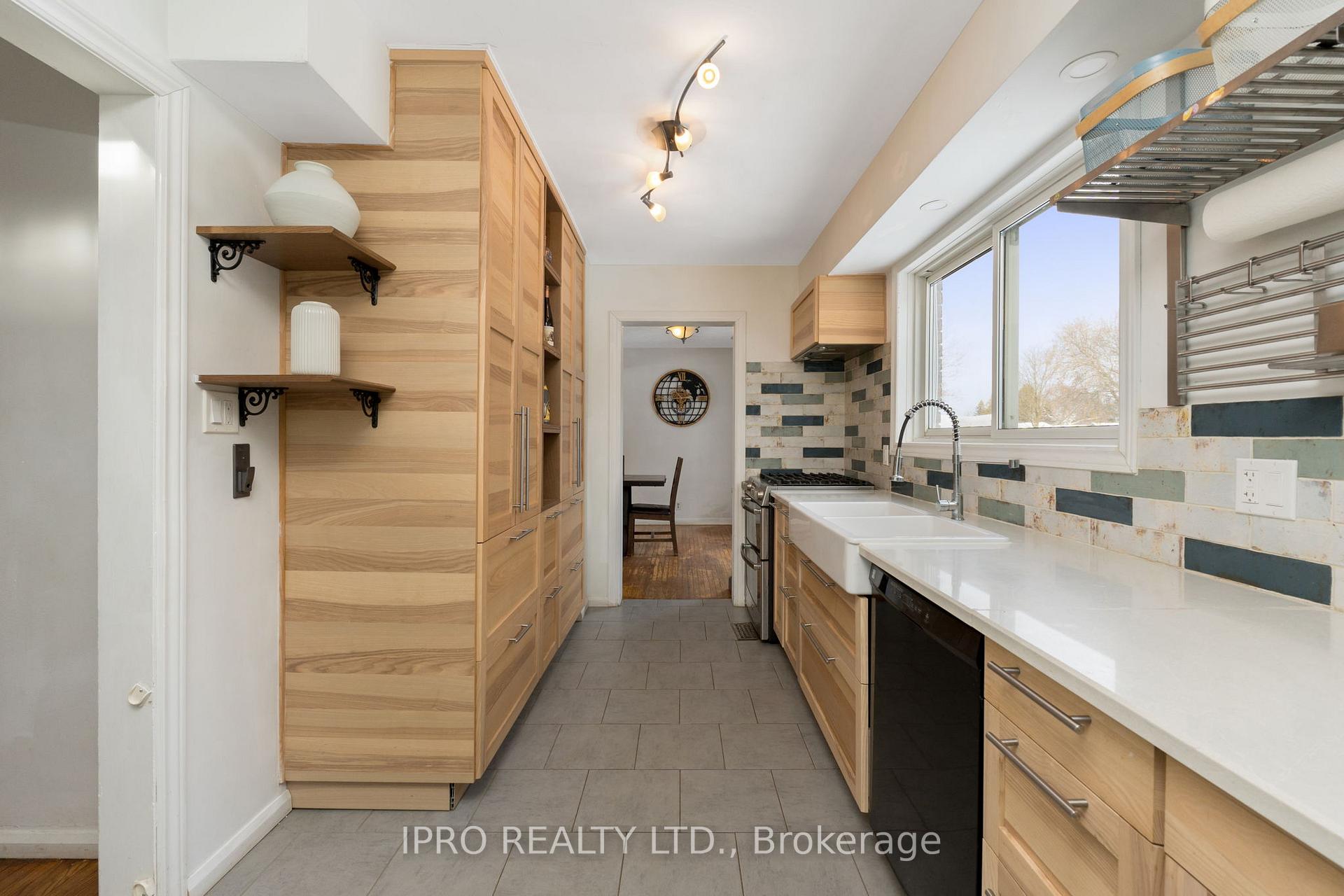 Photo 10 of 165 Daniel Street, Erin — HOMEH
