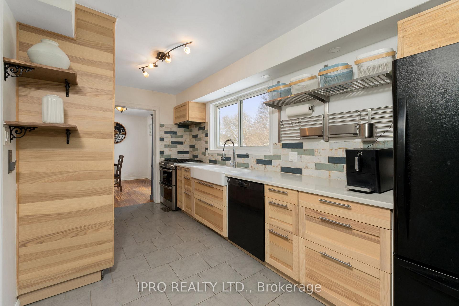 Photo 11 of 165 Daniel Street, Erin — HOMEH