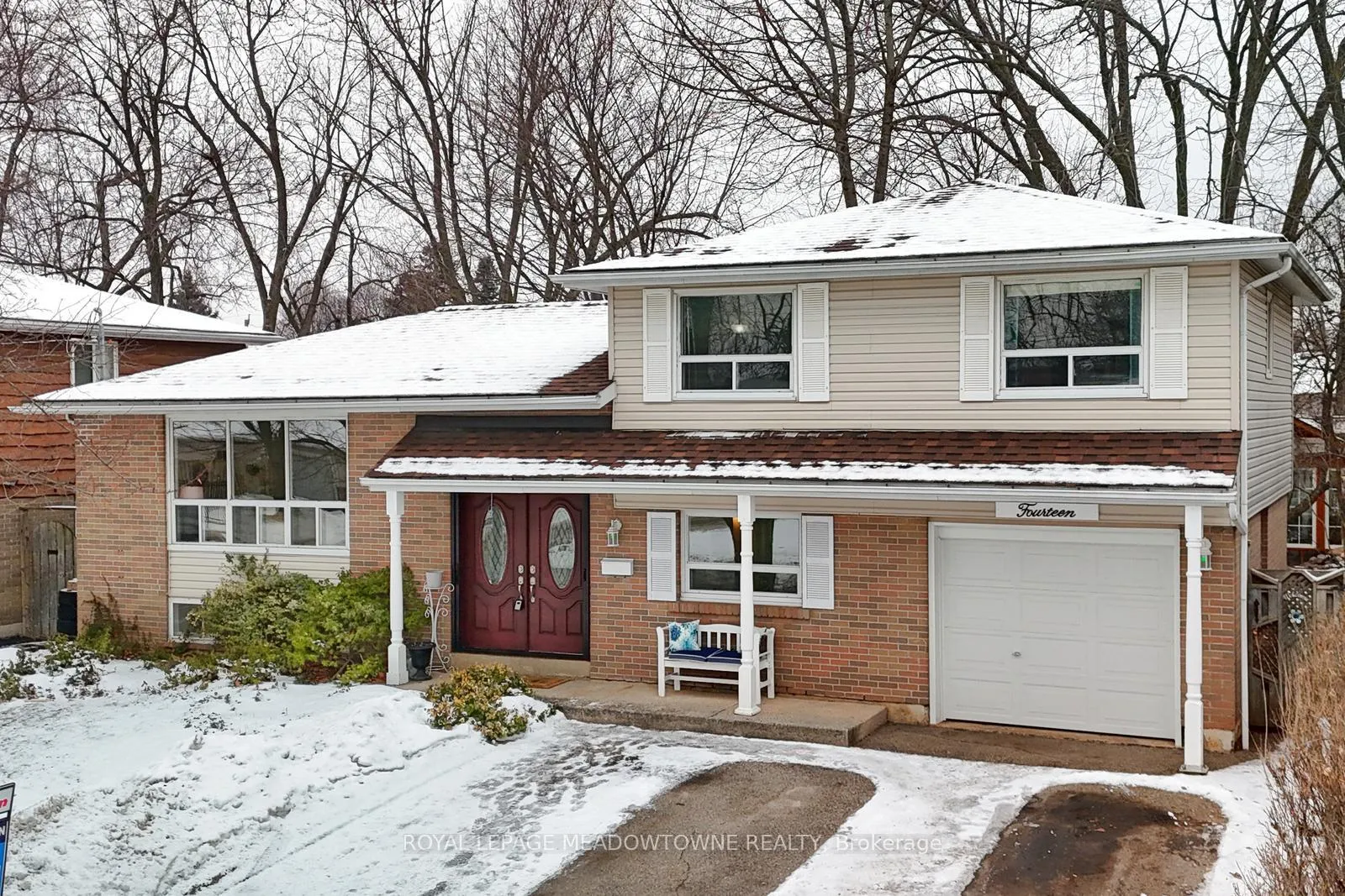 Photo 1 of 14 Moore Park Crescent, Halton Hills, Georgetown — HOMEH