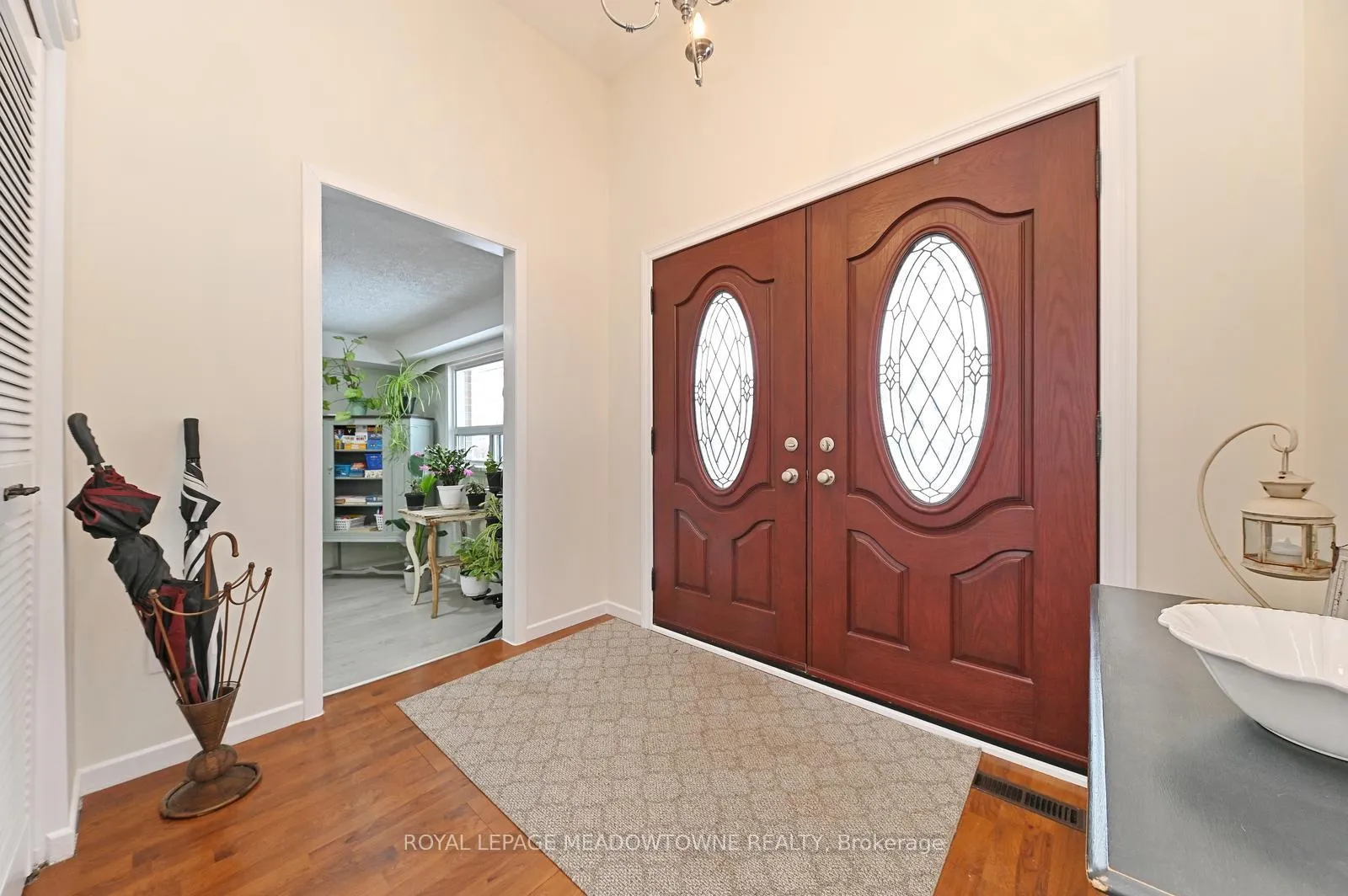 Photo 9 of 14 Moore Park Crescent, Halton Hills, Georgetown — HOMEH