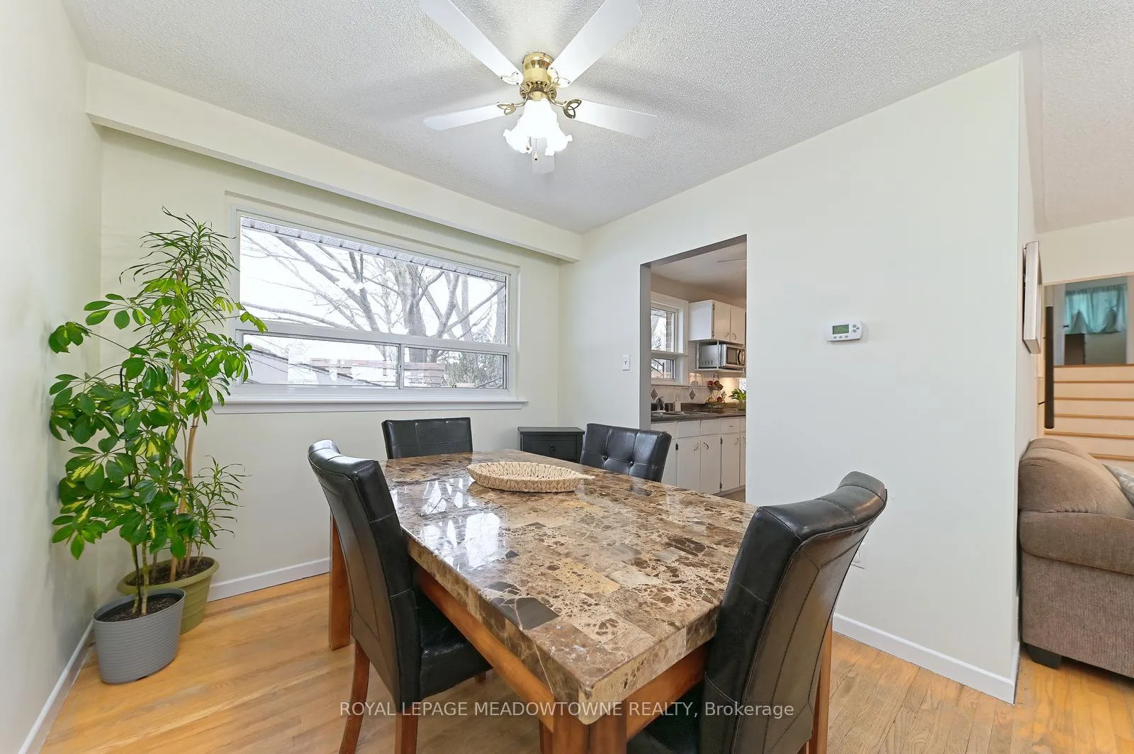 Photo 12 of 14 Moore Park Crescent, Halton Hills, Georgetown — HOMEH