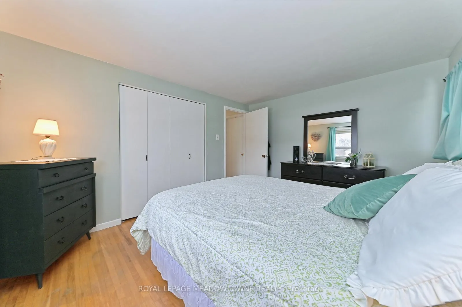 Photo 19 of 14 Moore Park Crescent, Halton Hills, Georgetown — HOMEH