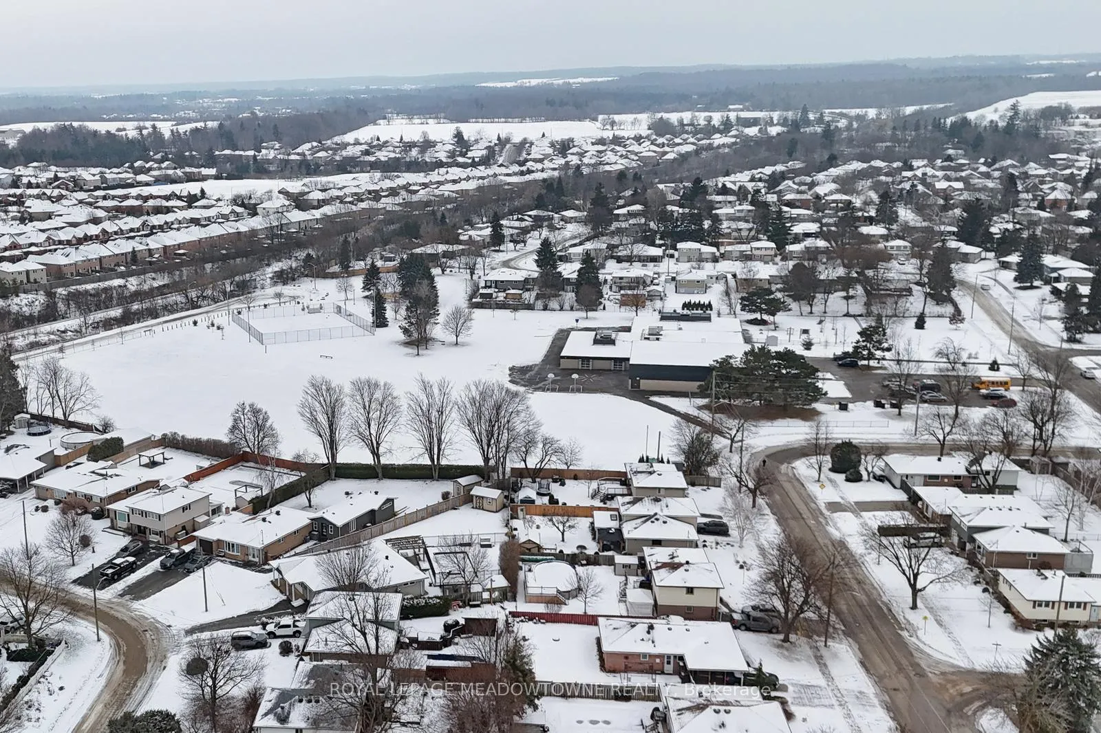 Photo 35 of 14 Moore Park Crescent, Halton Hills, Georgetown — HOMEH