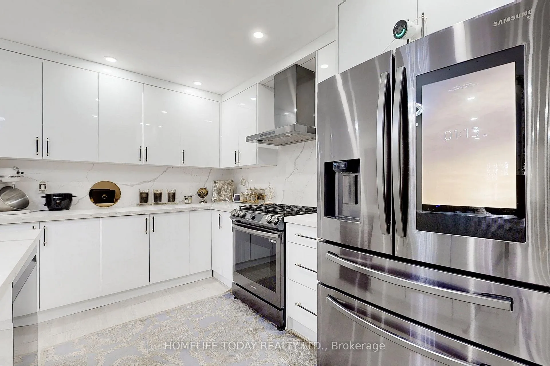 Photo 10 of 329 Fairview Drive, Whitby, Lynde Creek — HOMEH