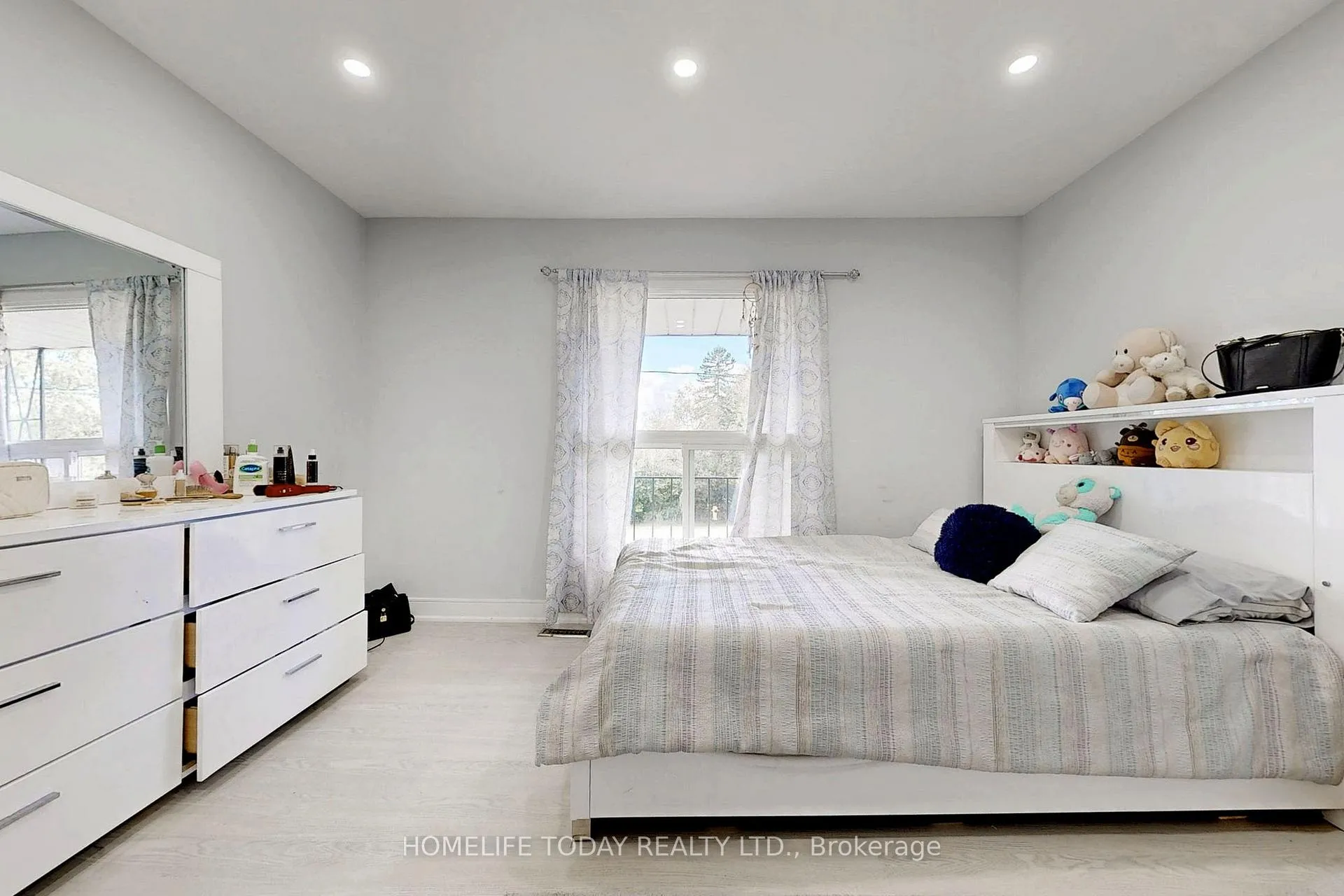Photo 24 of 329 Fairview Drive, Whitby, Lynde Creek — HOMEH