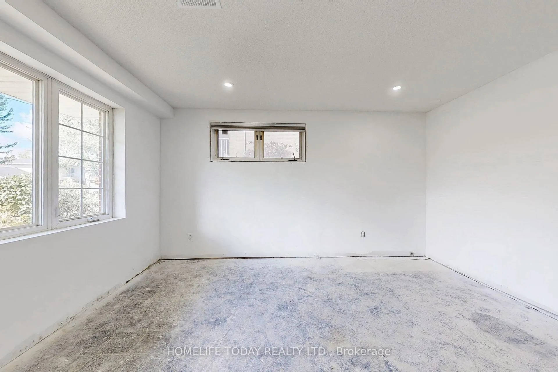 Photo 35 of 329 Fairview Drive, Whitby, Lynde Creek — HOMEH