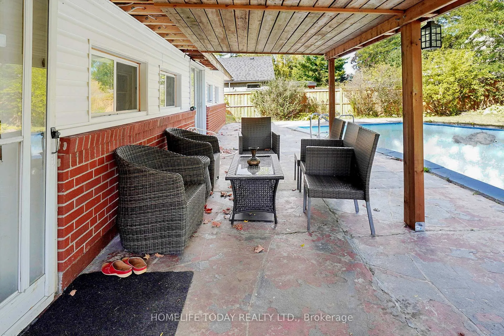 Photo 40 of 329 Fairview Drive, Whitby, Lynde Creek — HOMEH
