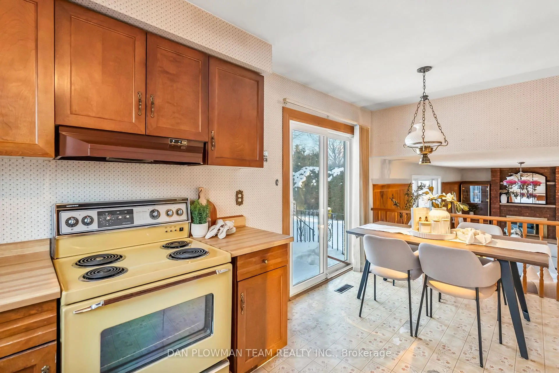 Photo 21 of 44 Evergreen Drive, Whitby, Blue Grass Meadows — HOMEH