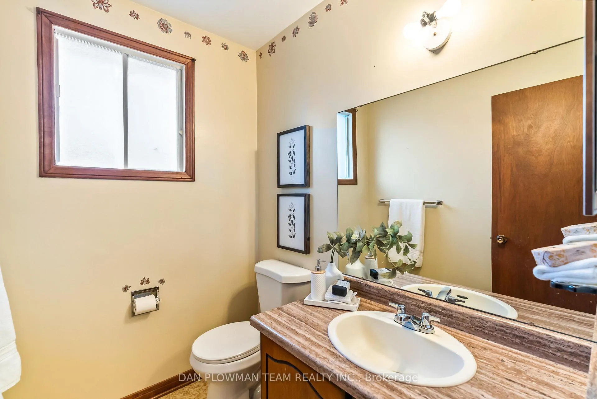Photo 27 of 44 Evergreen Drive, Whitby, Blue Grass Meadows — HOMEH