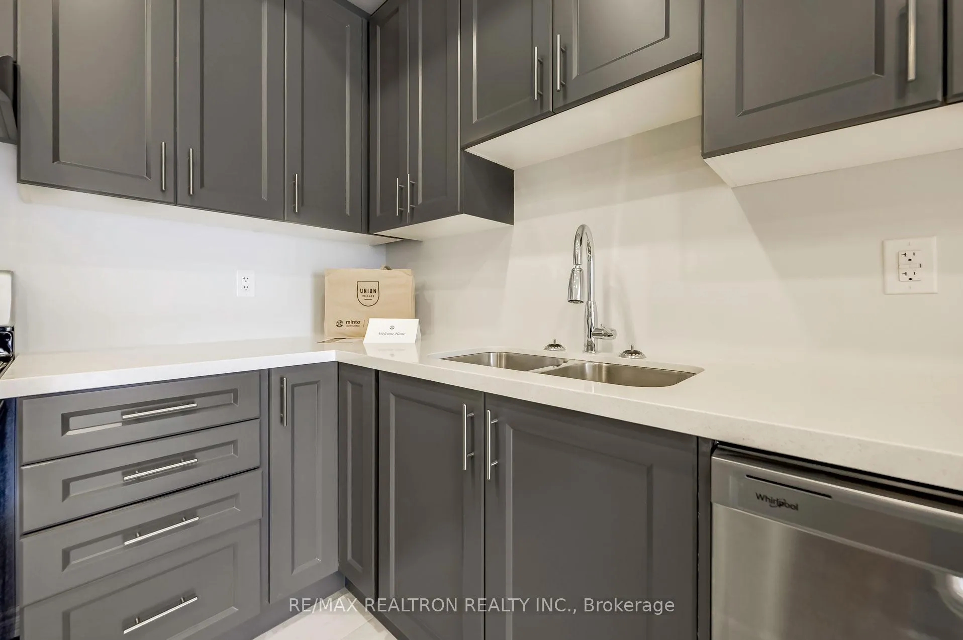Photo 13 of 31 Schmidt Lane, Markham, Angus Glen — HOMEH
