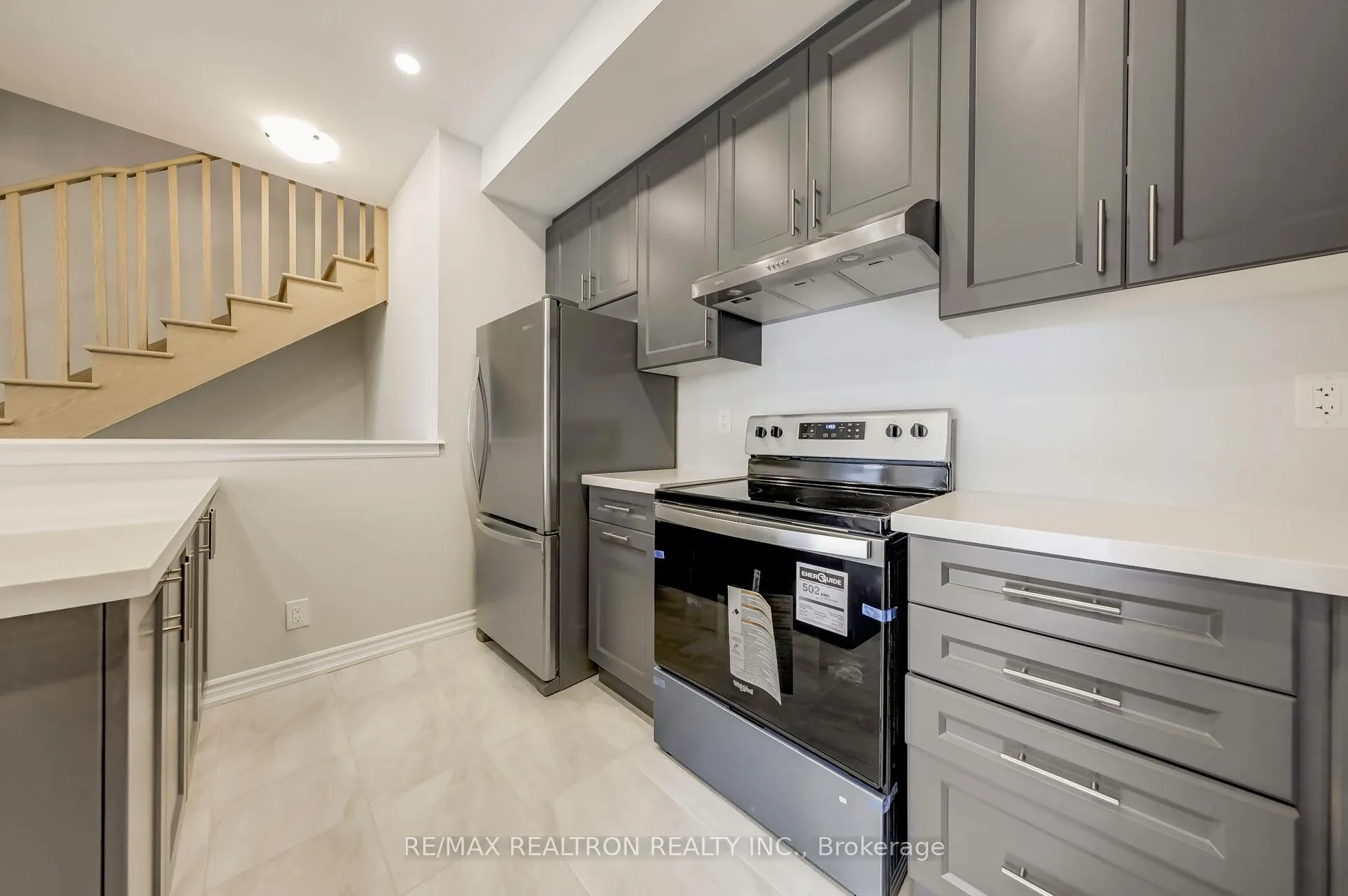 Photo 15 of 31 Schmidt Lane, Markham, Angus Glen — HOMEH