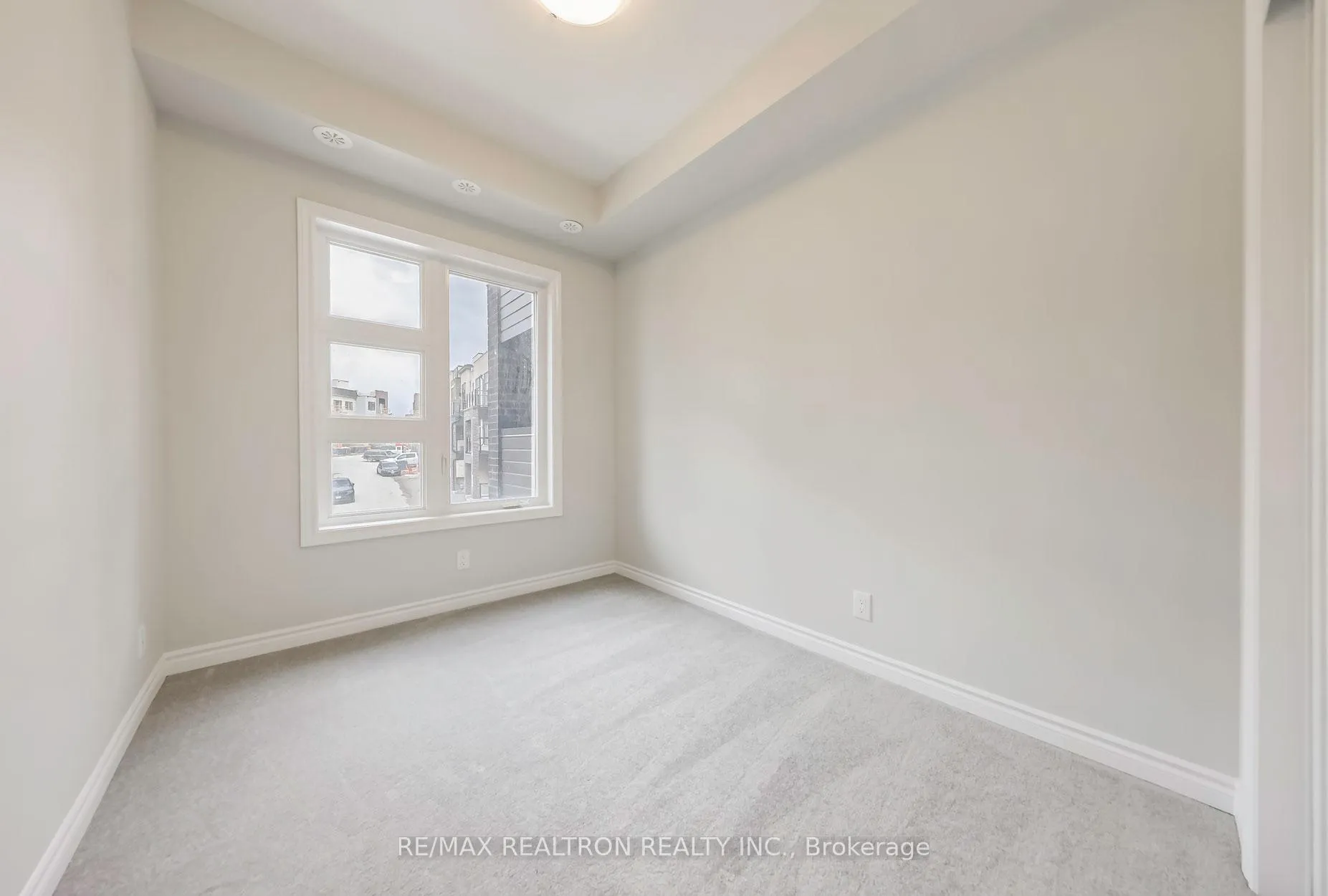 Photo 20 of 31 Schmidt Lane, Markham, Angus Glen — HOMEH