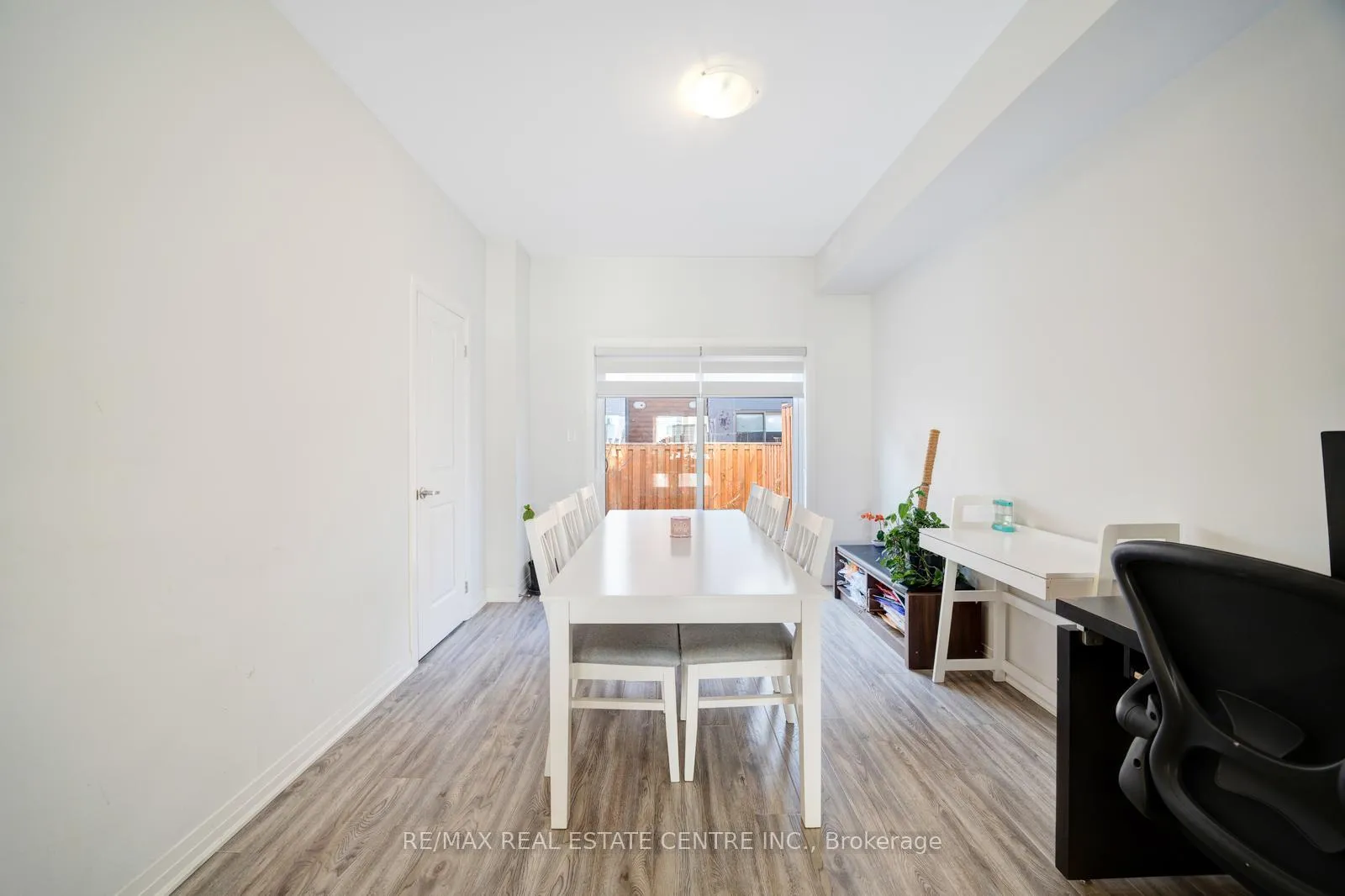 Photo 5 of 1691 Pleasure Valley Path, Oshawa, Samac — HOMEH