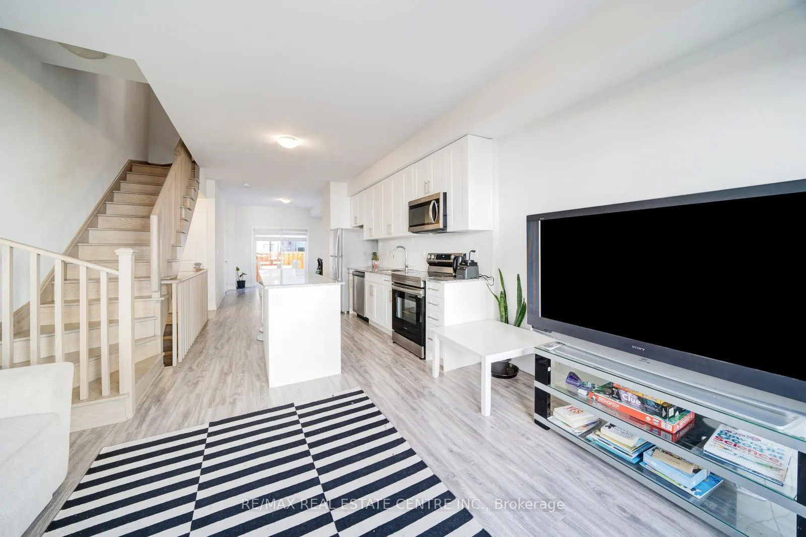 Photo 16 of 1691 Pleasure Valley Path, Oshawa, Samac — HOMEH