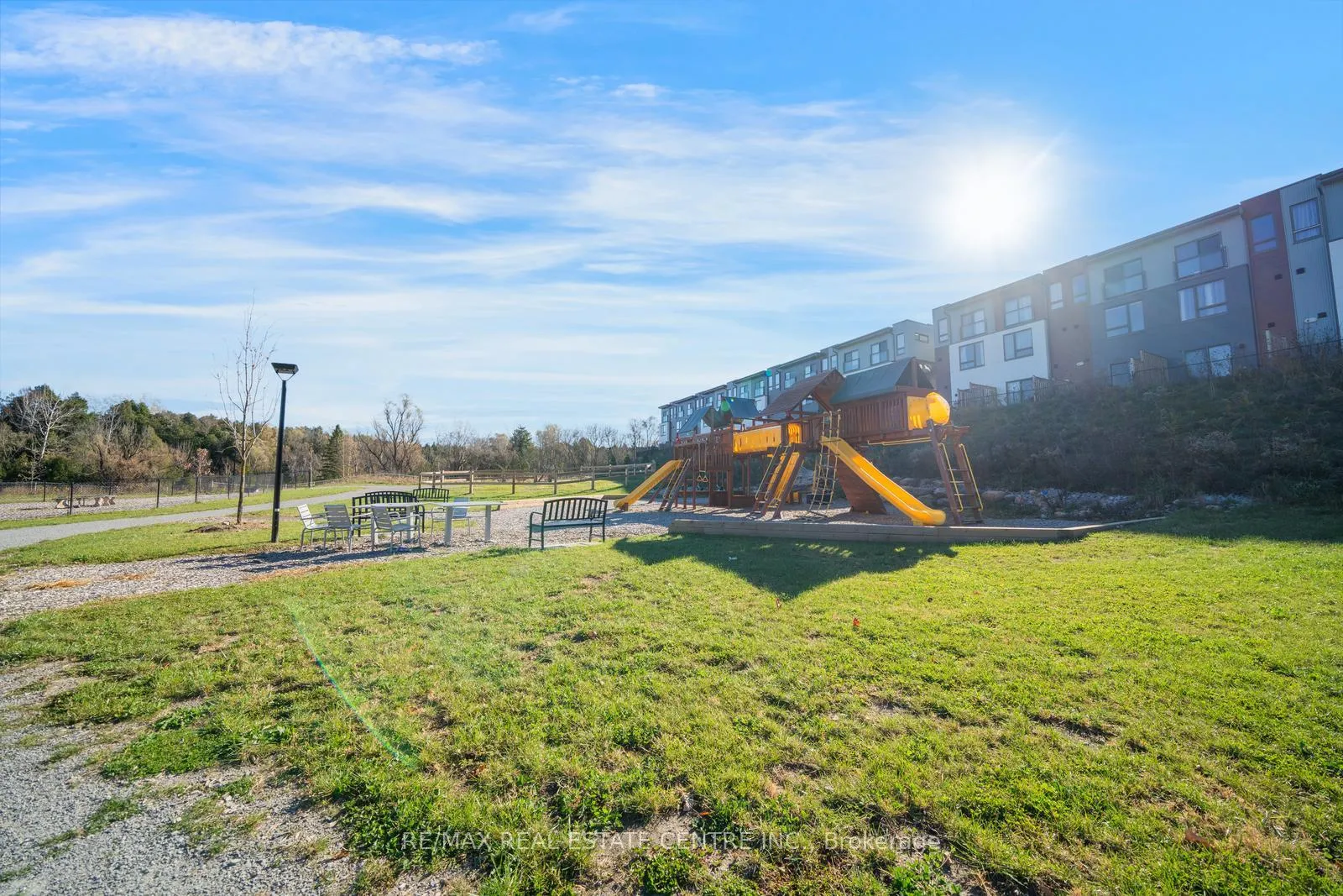 Photo 39 of 1691 Pleasure Valley Path, Oshawa, Samac — HOMEH