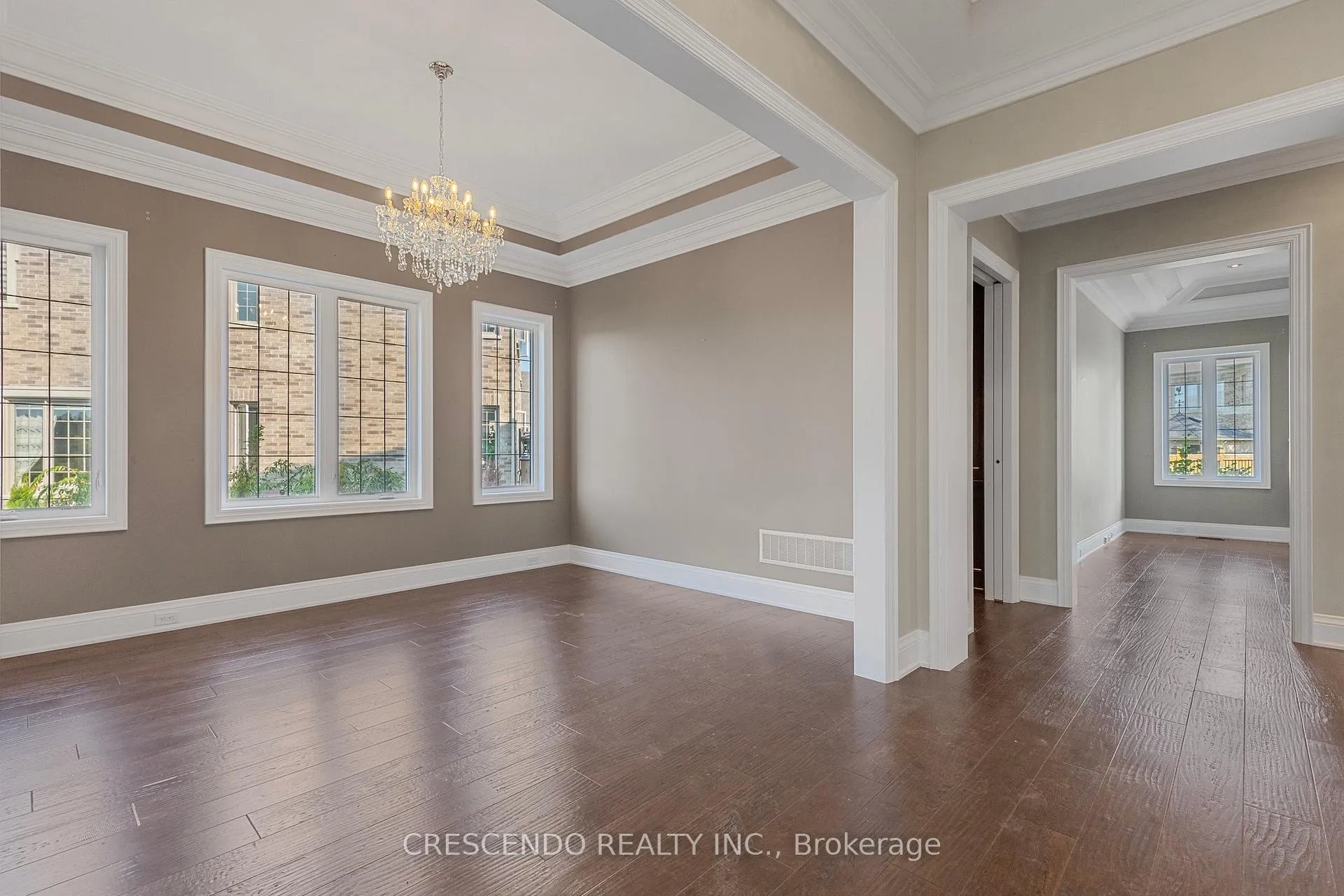 Photo 5 of 15 Chuck Ormsby Crescent, King, King City — HOMEH