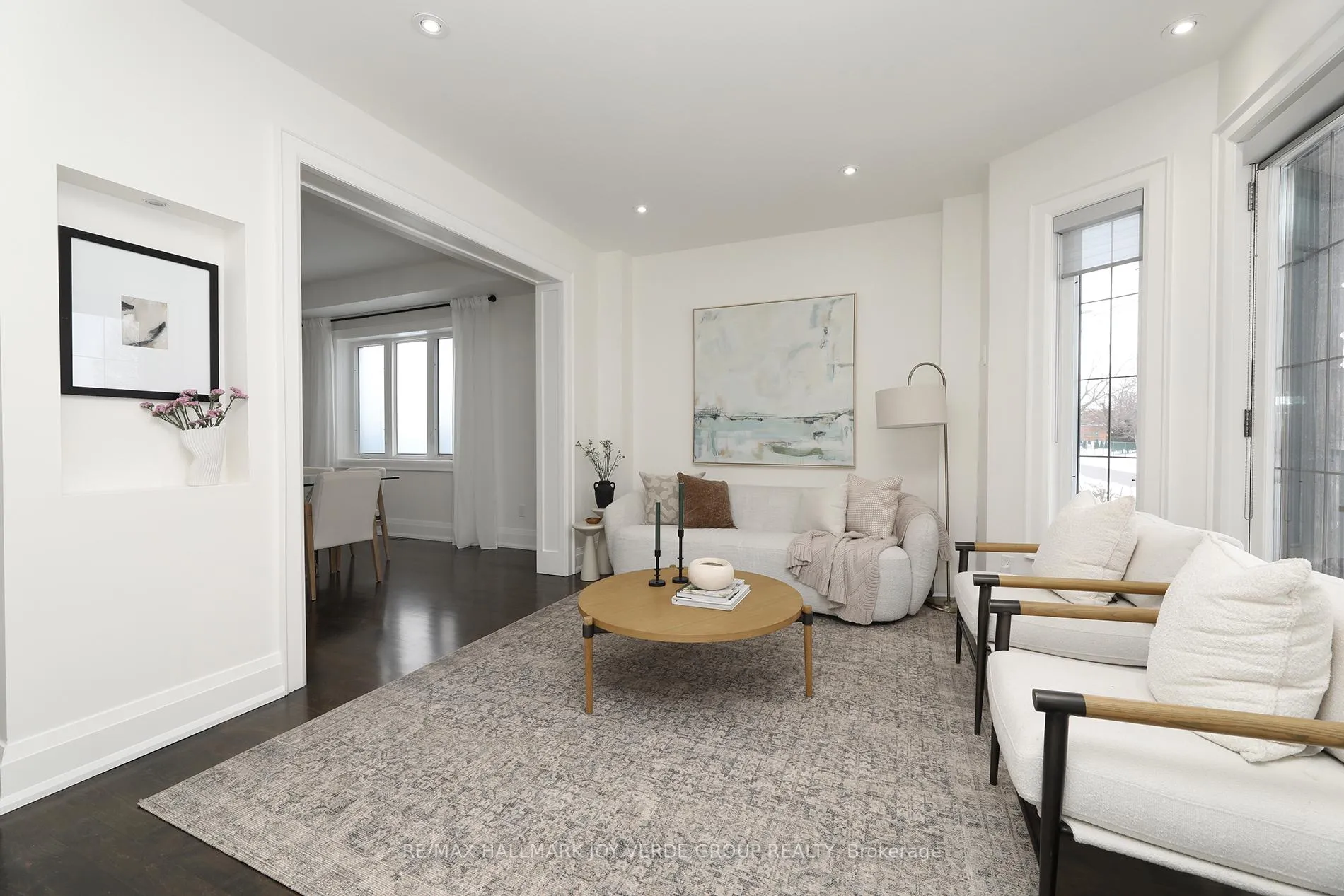 Photo 4 of 98 Roosevelt Road, Toronto, Danforth Village-East York — HOMEH