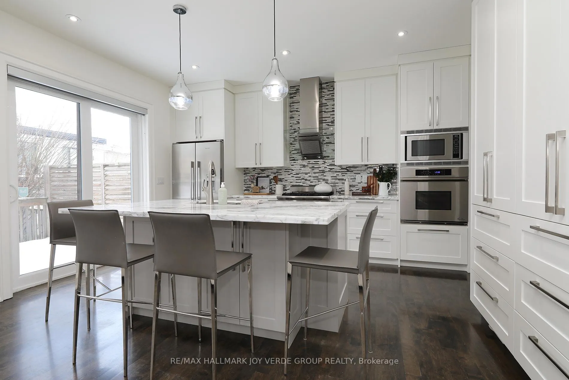 Photo 10 of 98 Roosevelt Road, Toronto, Danforth Village-East York — HOMEH