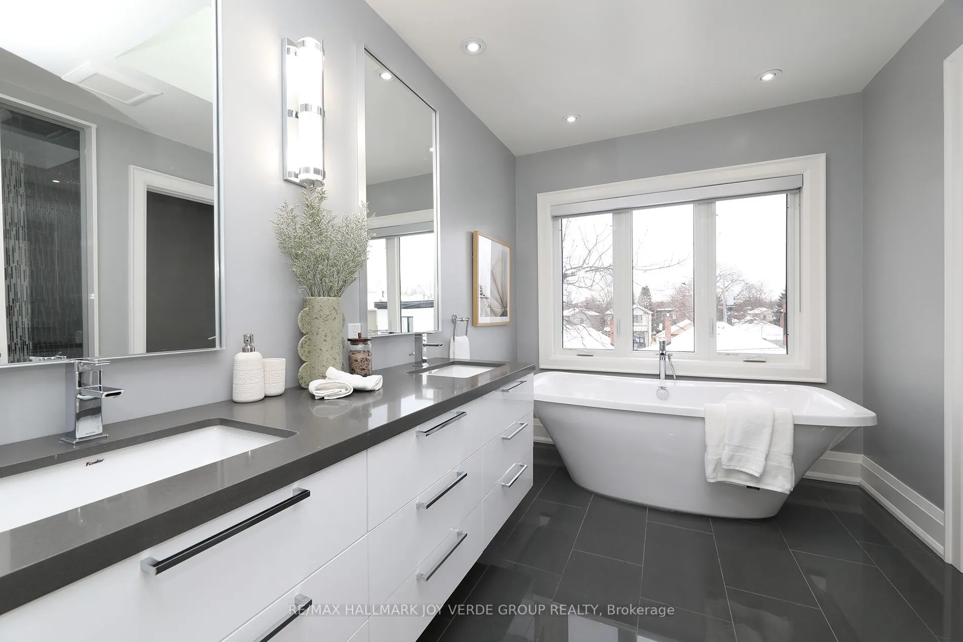 Photo 18 of 98 Roosevelt Road, Toronto, Danforth Village-East York — HOMEH