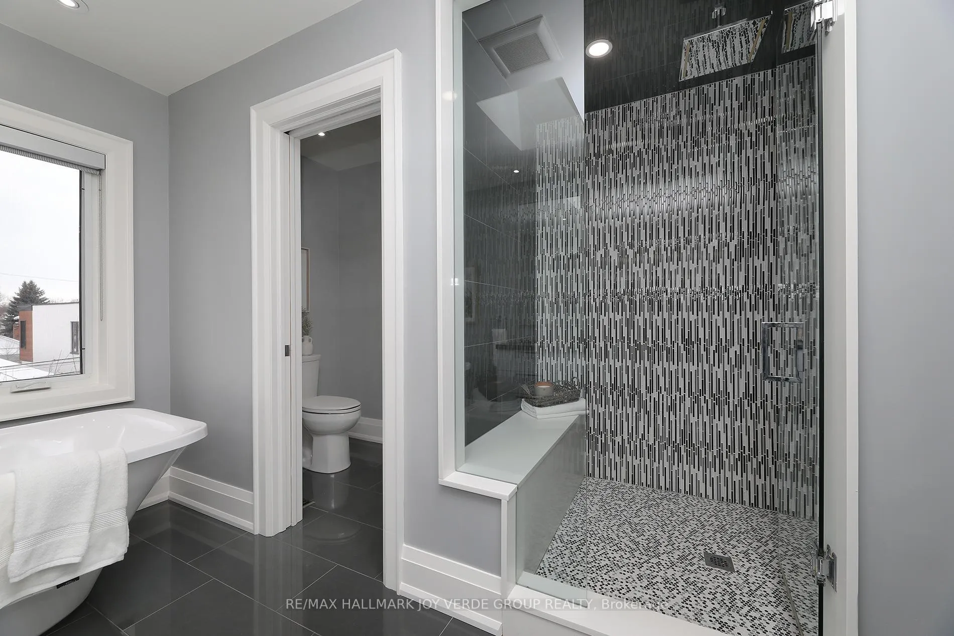 Photo 19 of 98 Roosevelt Road, Toronto, Danforth Village-East York — HOMEH
