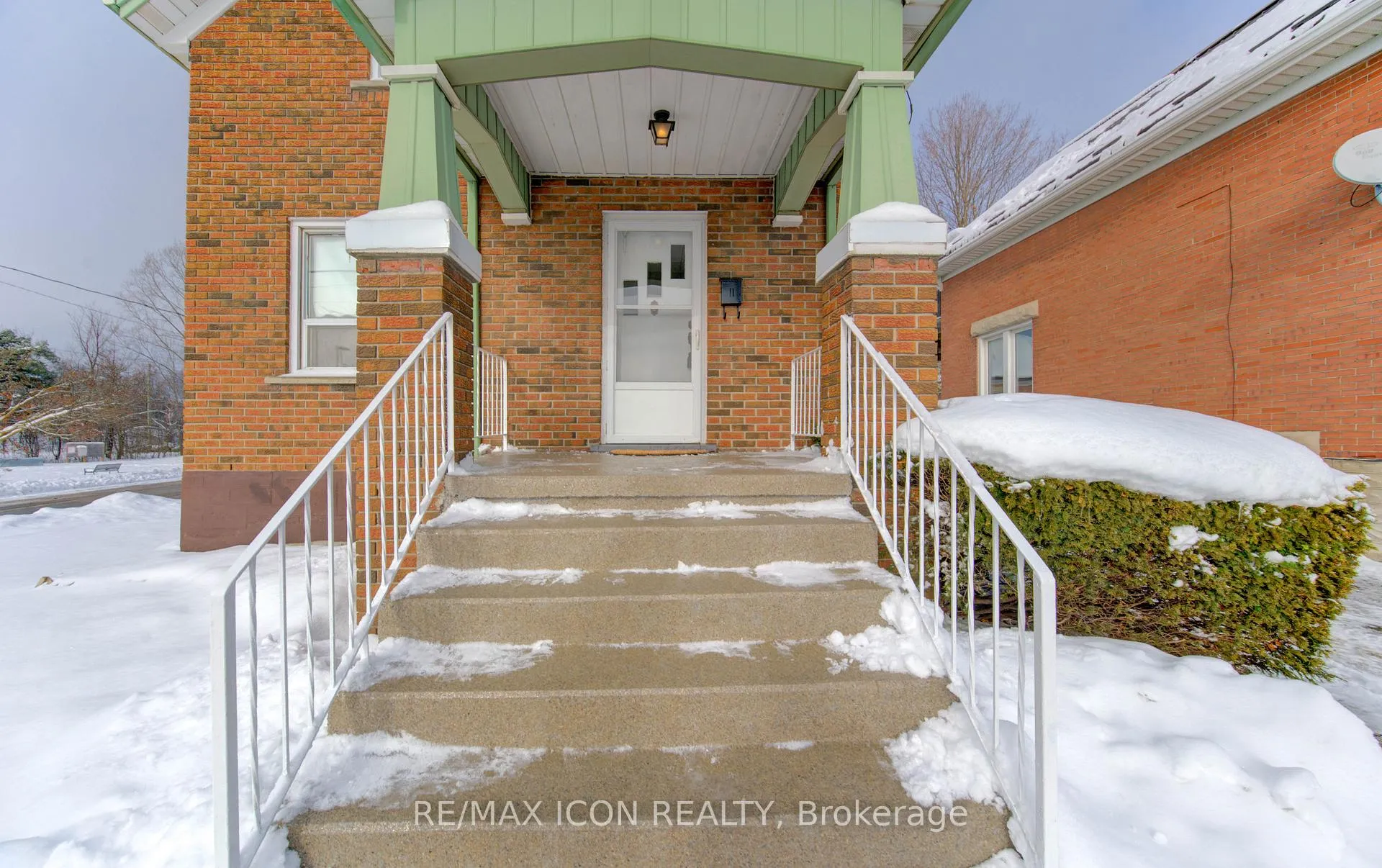 Photo 3 of 160 Glasgow Street, Kitchener — HOMEH