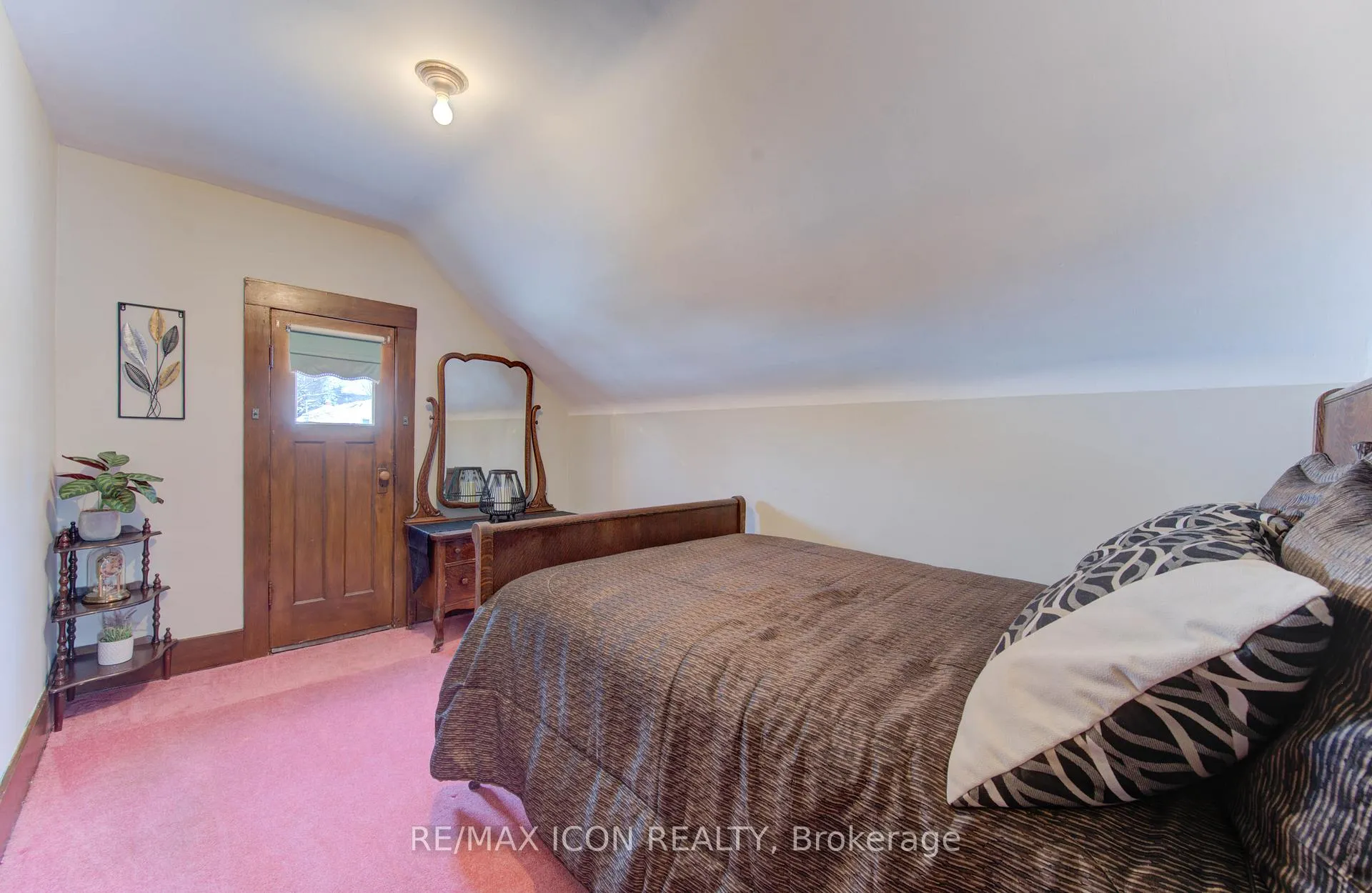 Photo 16 of 160 Glasgow Street, Kitchener — HOMEH