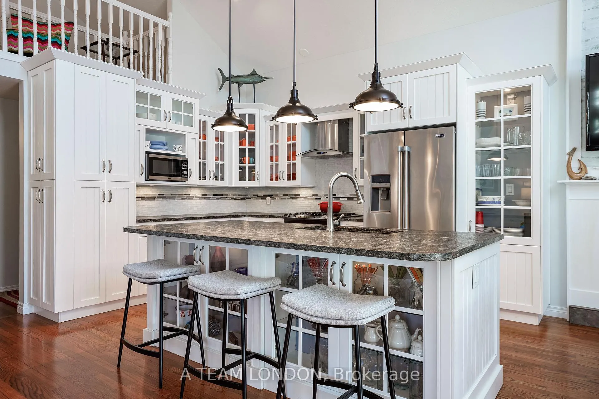 Photo 6 of 4749 Riverside Drive, St. Clair — HOMEH