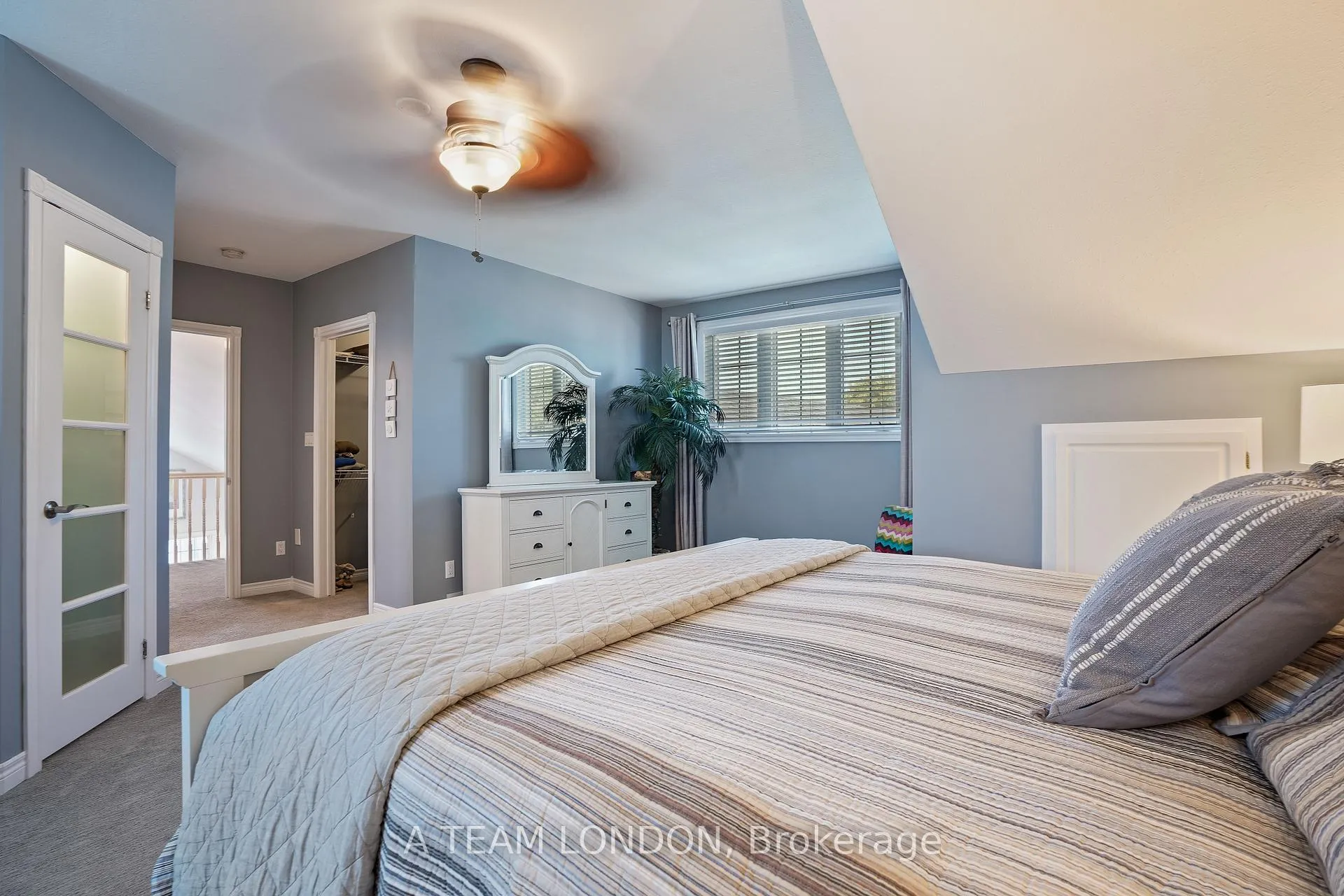 Photo 12 of 4749 Riverside Drive, St. Clair — HOMEH