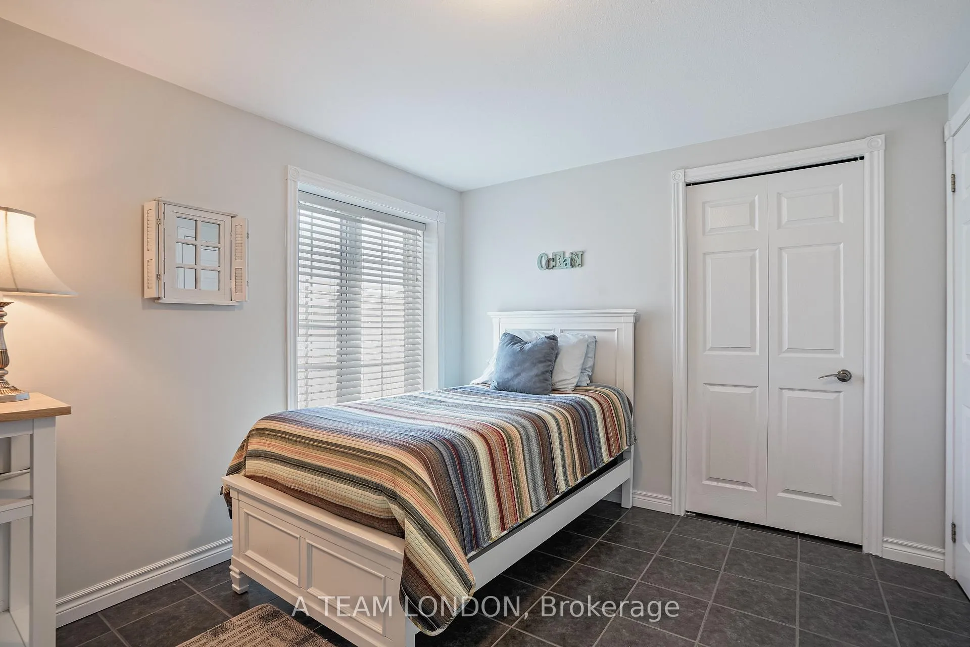 Photo 18 of 4749 Riverside Drive, St. Clair — HOMEH
