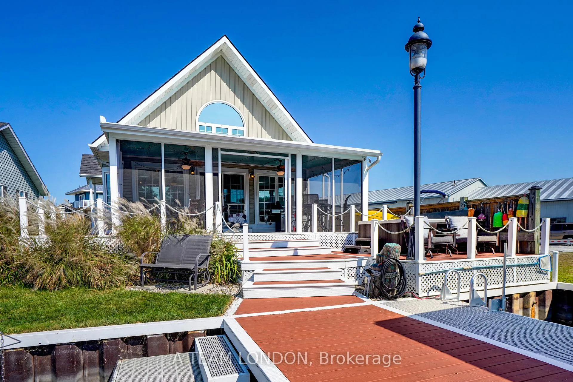 Photo 30 of 4749 Riverside Drive, St. Clair — HOMEH