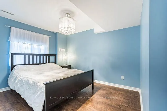 Photo 33 of 554 Dansbury Drive, Waterloo — HOMEH