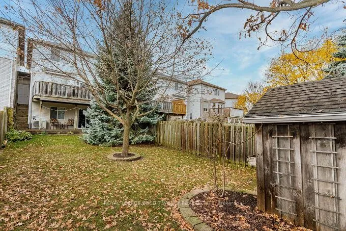Photo 37 of 554 Dansbury Drive, Waterloo — HOMEH