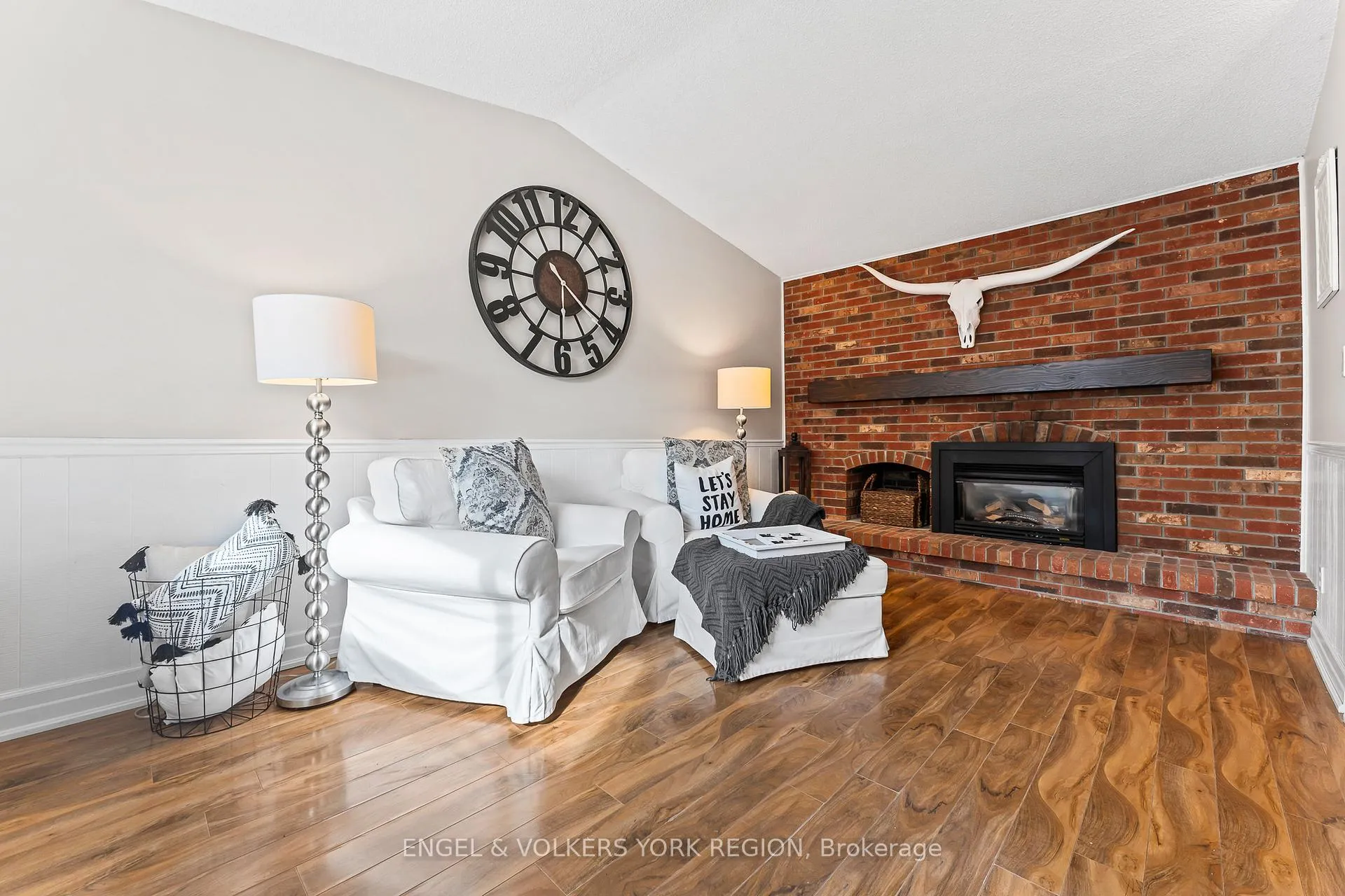 Photo 6 of 45 Noam Drive, Barrie, Sunnidale — HOMEH