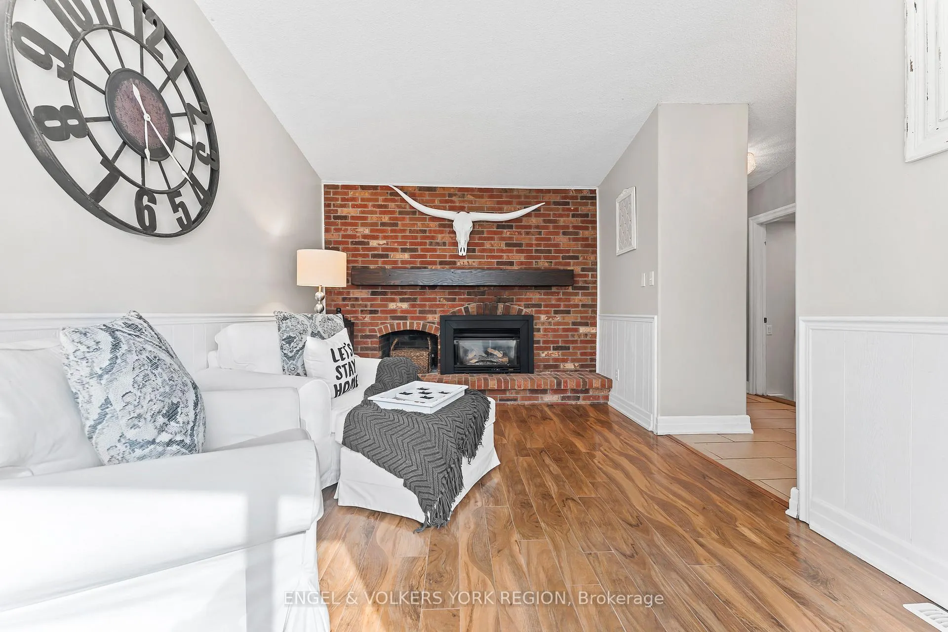Photo 7 of 45 Noam Drive, Barrie, Sunnidale — HOMEH