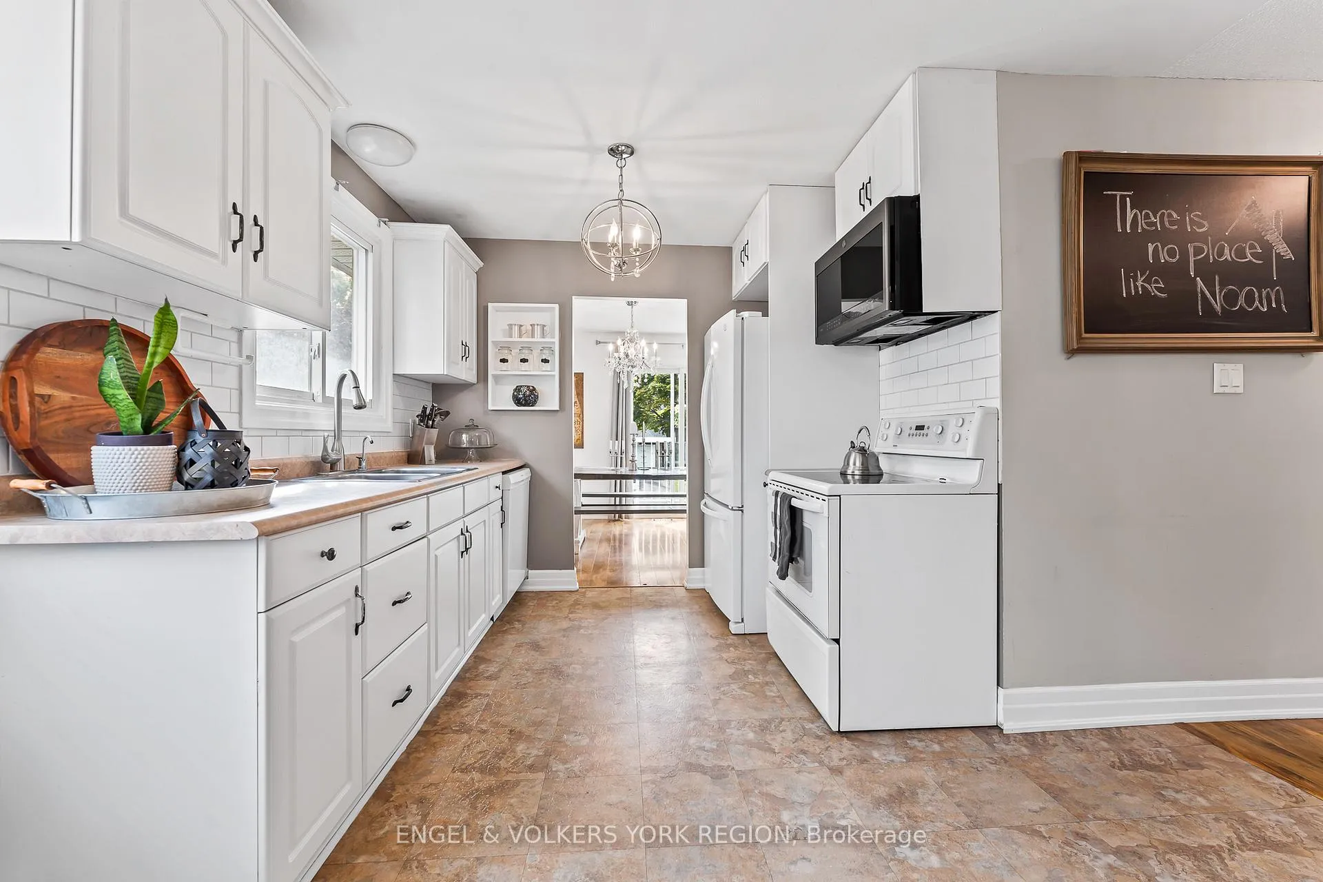 Photo 11 of 45 Noam Drive, Barrie, Sunnidale — HOMEH
