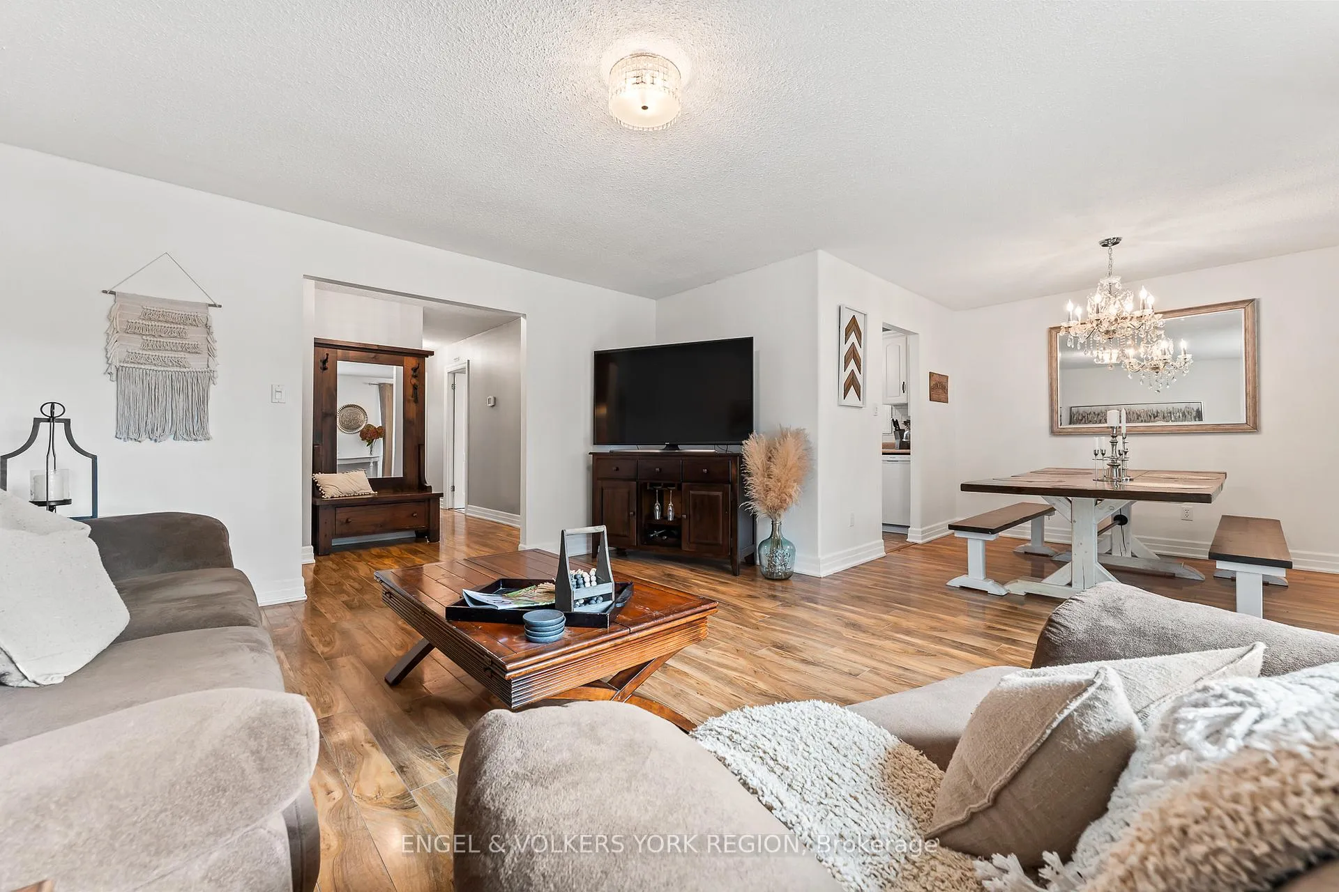 Photo 16 of 45 Noam Drive, Barrie, Sunnidale — HOMEH