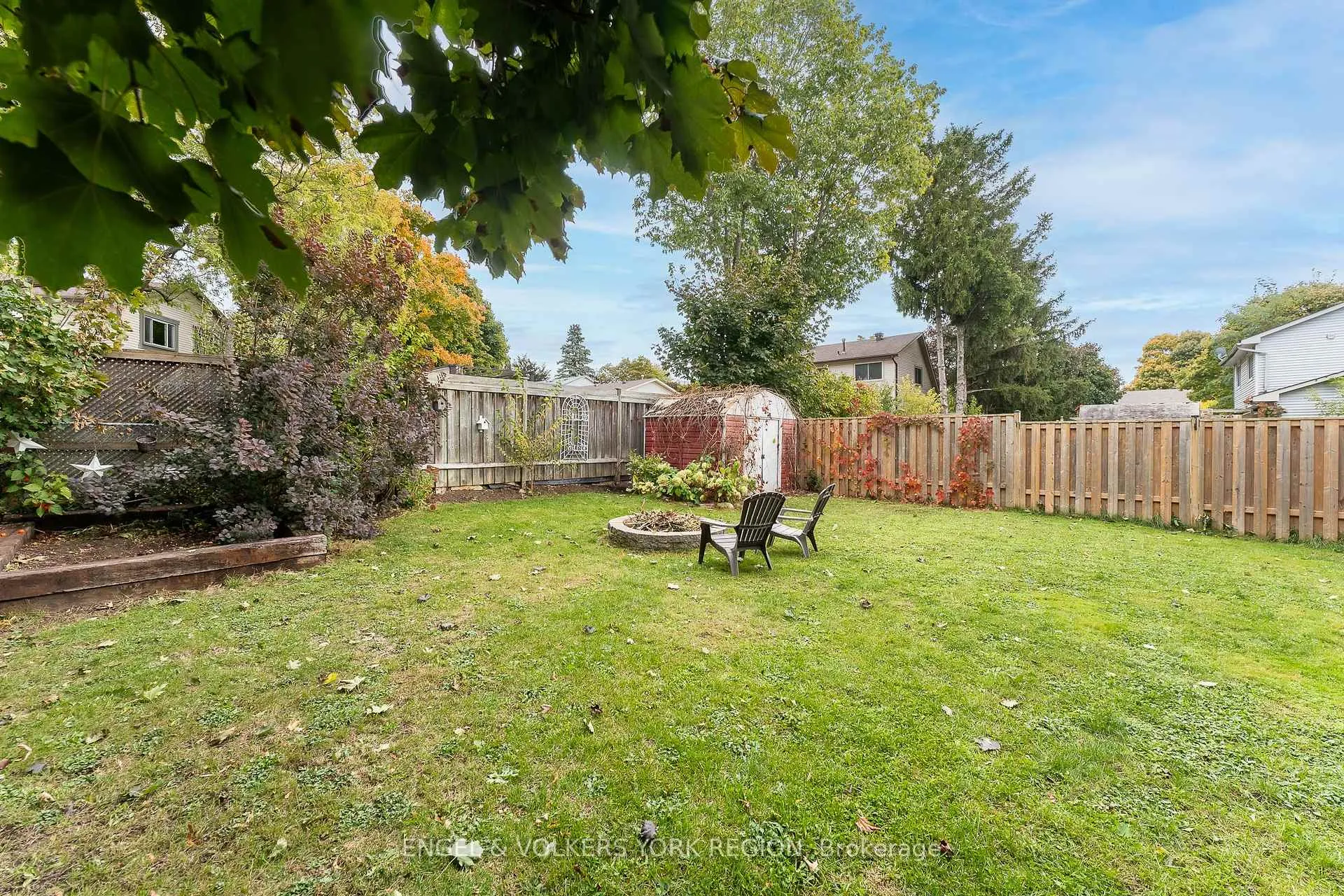 Photo 38 of 45 Noam Drive, Barrie, Sunnidale — HOMEH