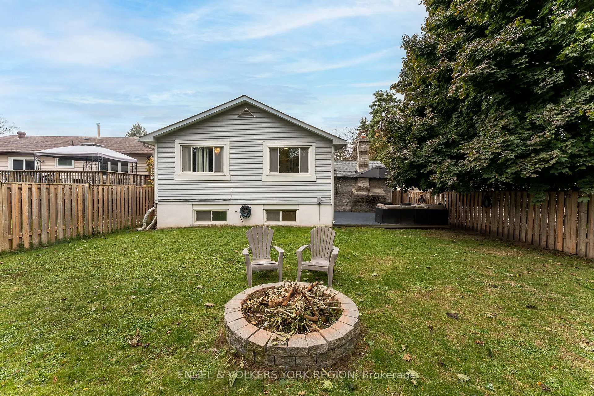 Photo 39 of 45 Noam Drive, Barrie, Sunnidale — HOMEH