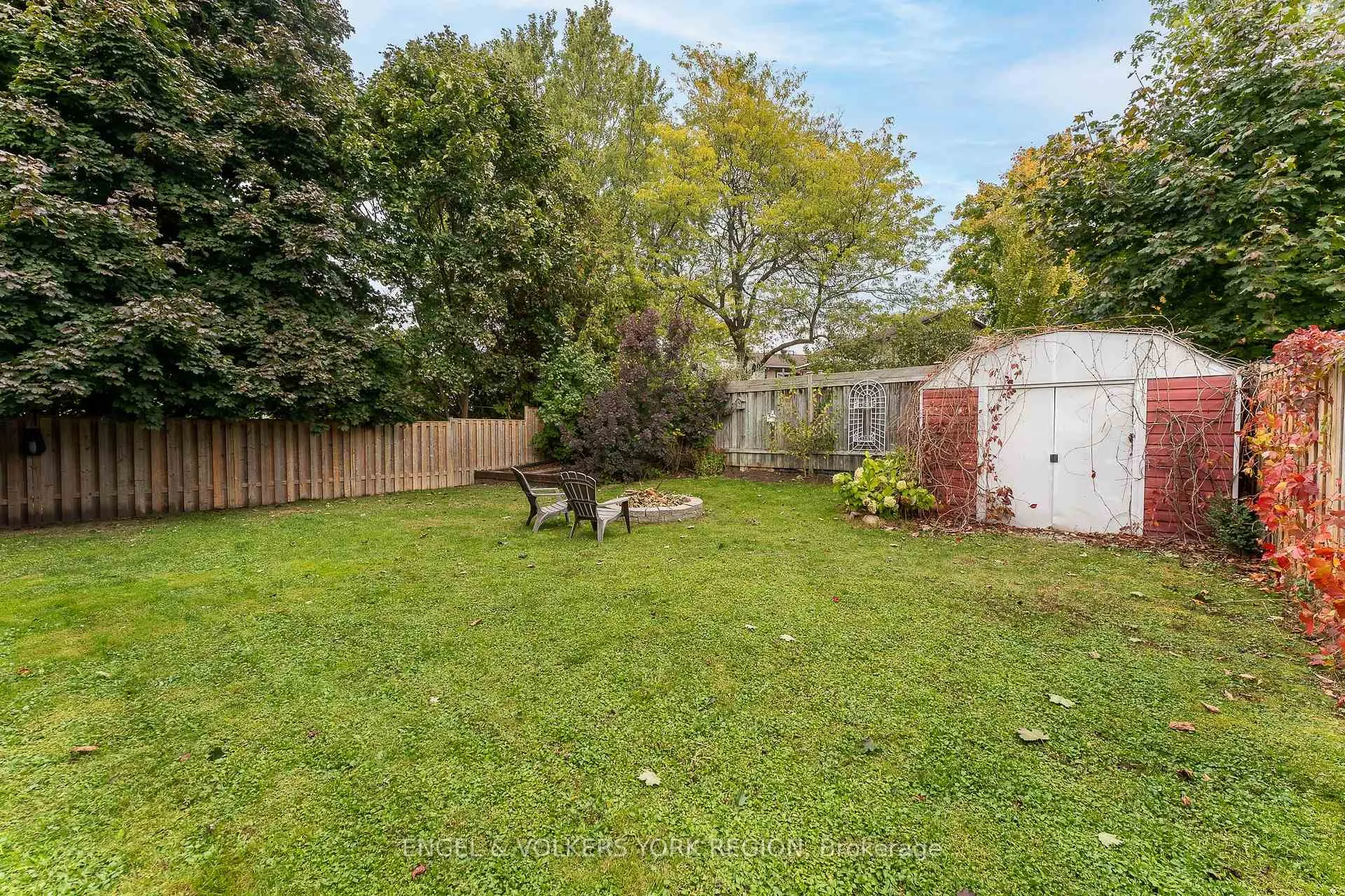 Photo 40 of 45 Noam Drive, Barrie, Sunnidale — HOMEH