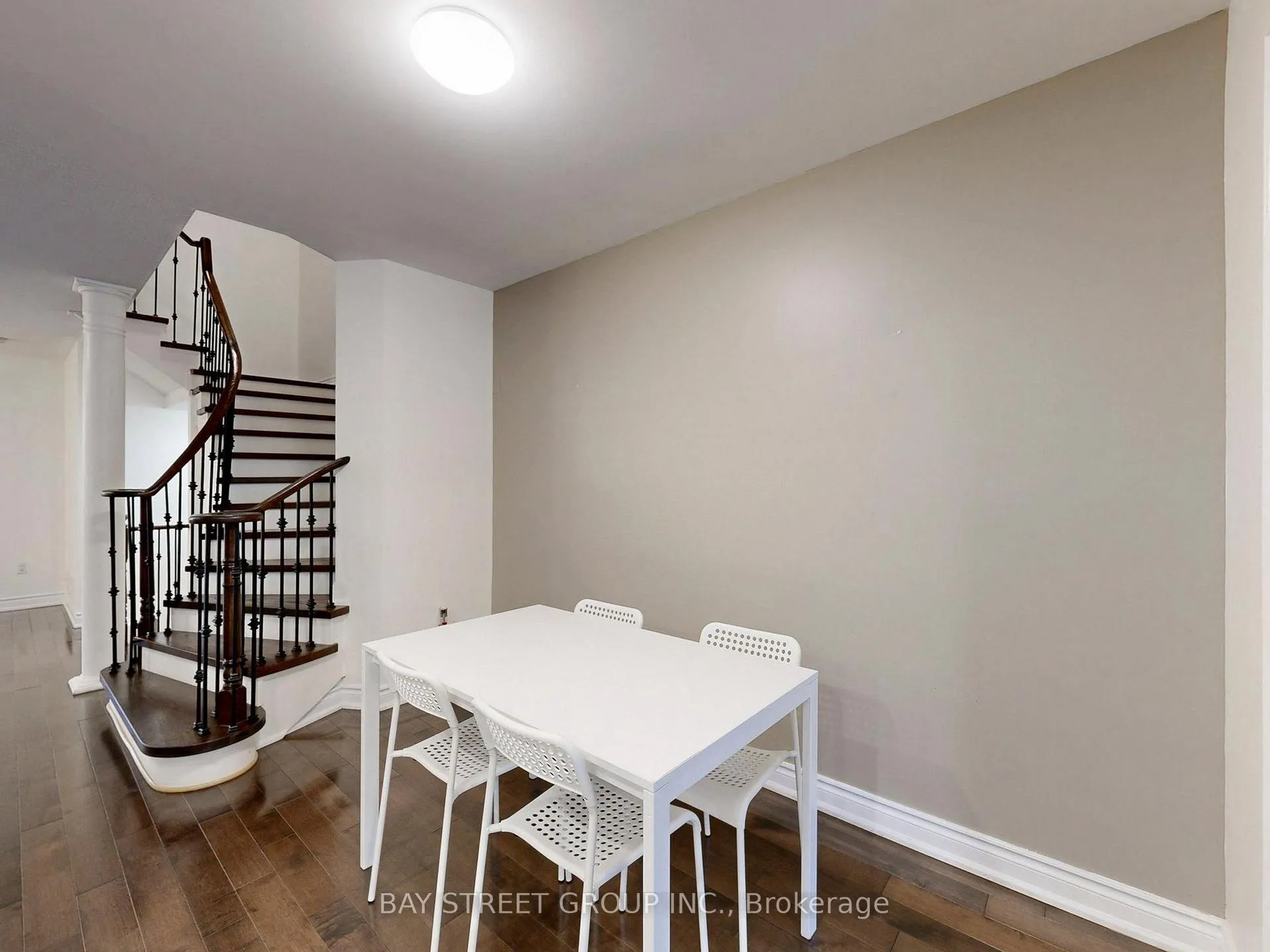 Photo 12 of 43 Royal Appian Crescent, Vaughan, Patterson — HOMEH